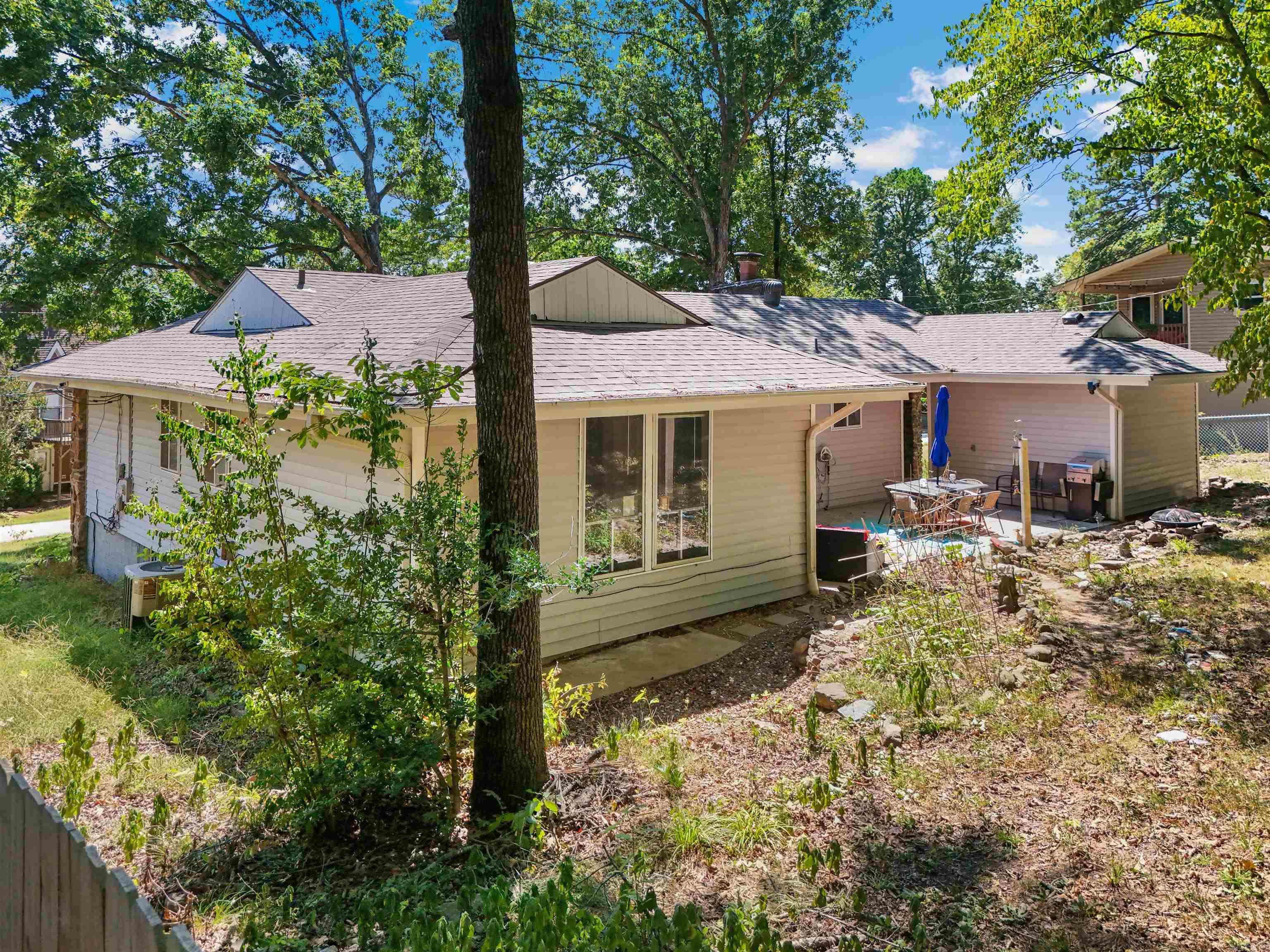 173 Pine Knot  Fairfield Bay, AR