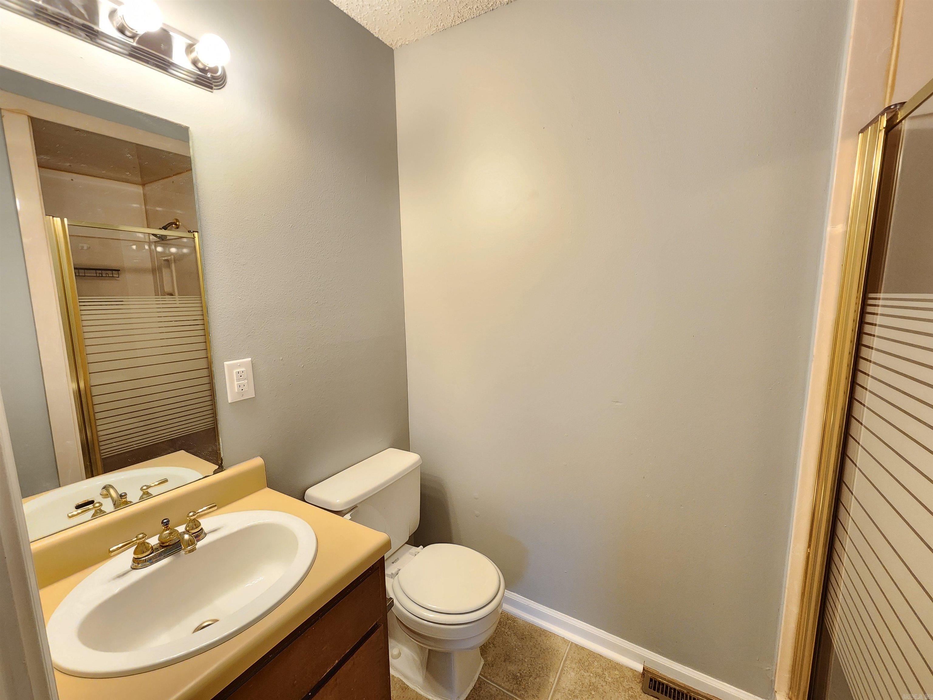 1 Shelby Road Sherwood, AR 72120