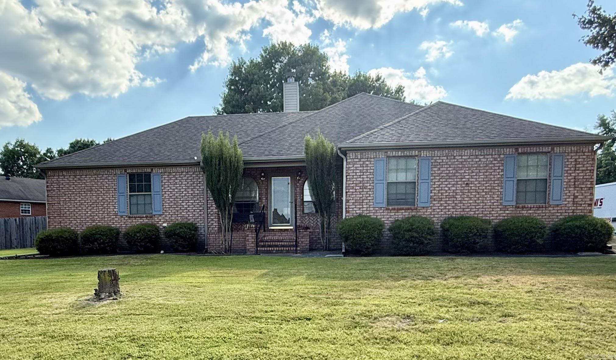 1700 S 11th  Paragould, AR