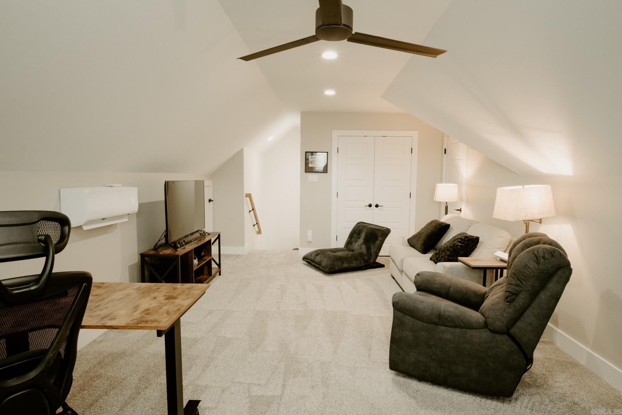 102 Red Crest Cove Haskell, AR 72015