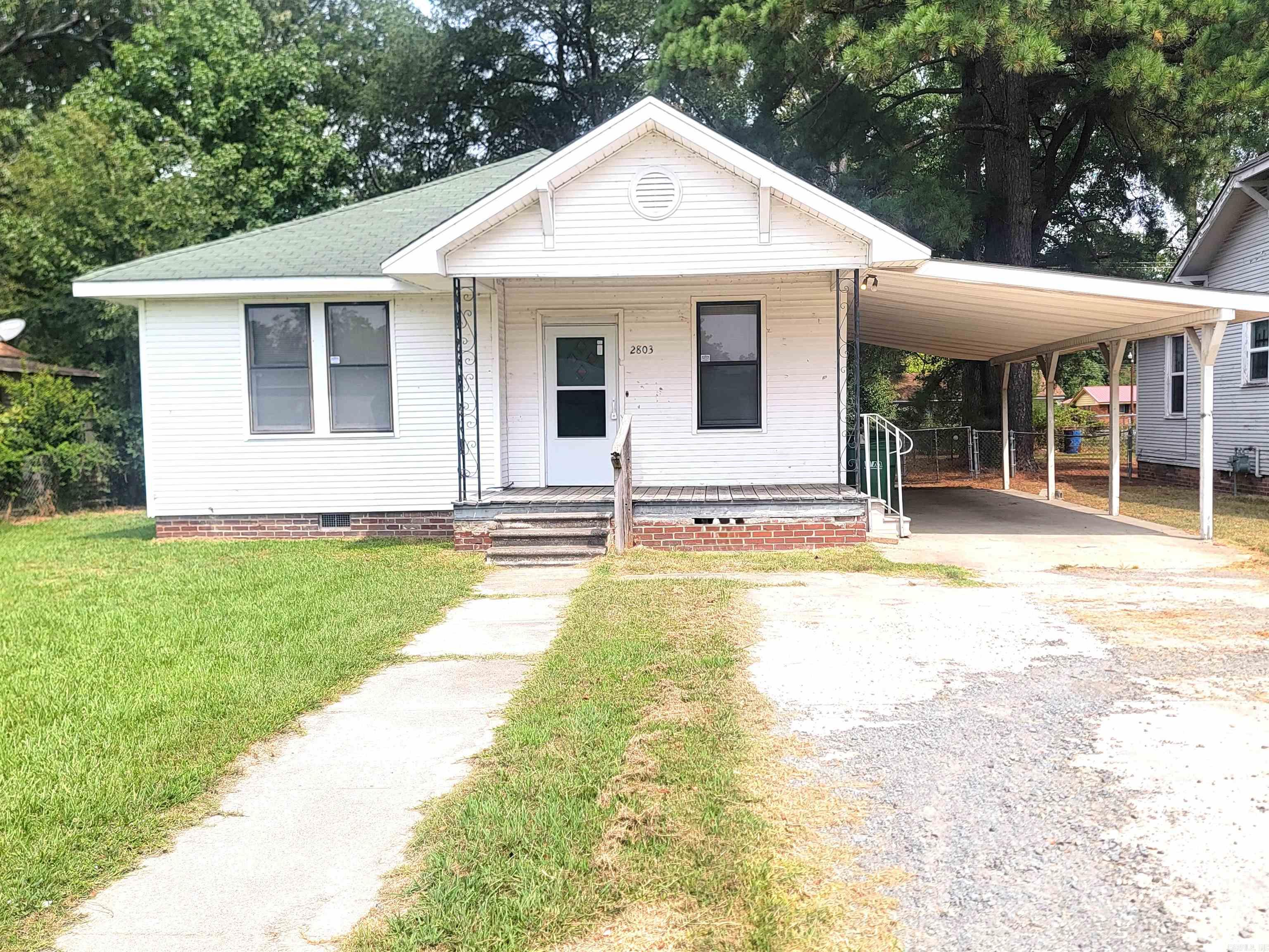 2803 W 27  Pine Bluff, AR