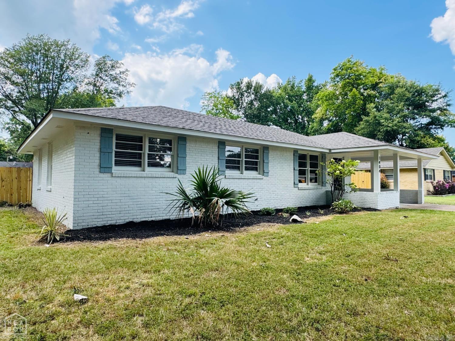 1404 Chester Lane West Memphis, AR 72301