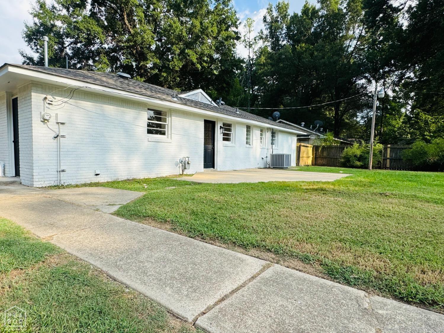 1404 Chester Lane West Memphis, AR 72301