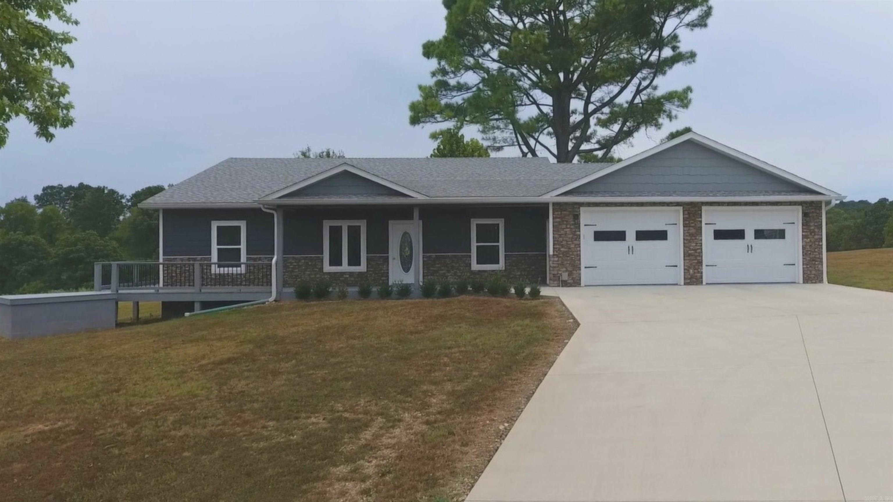 631 Spring Valley  Mammoth Spring, AR