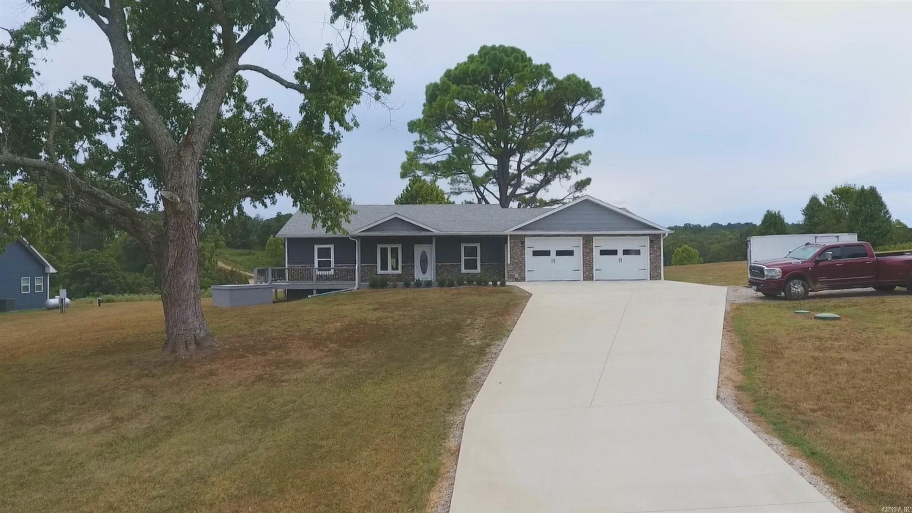 631 Spring Valley  Mammoth Spring, AR