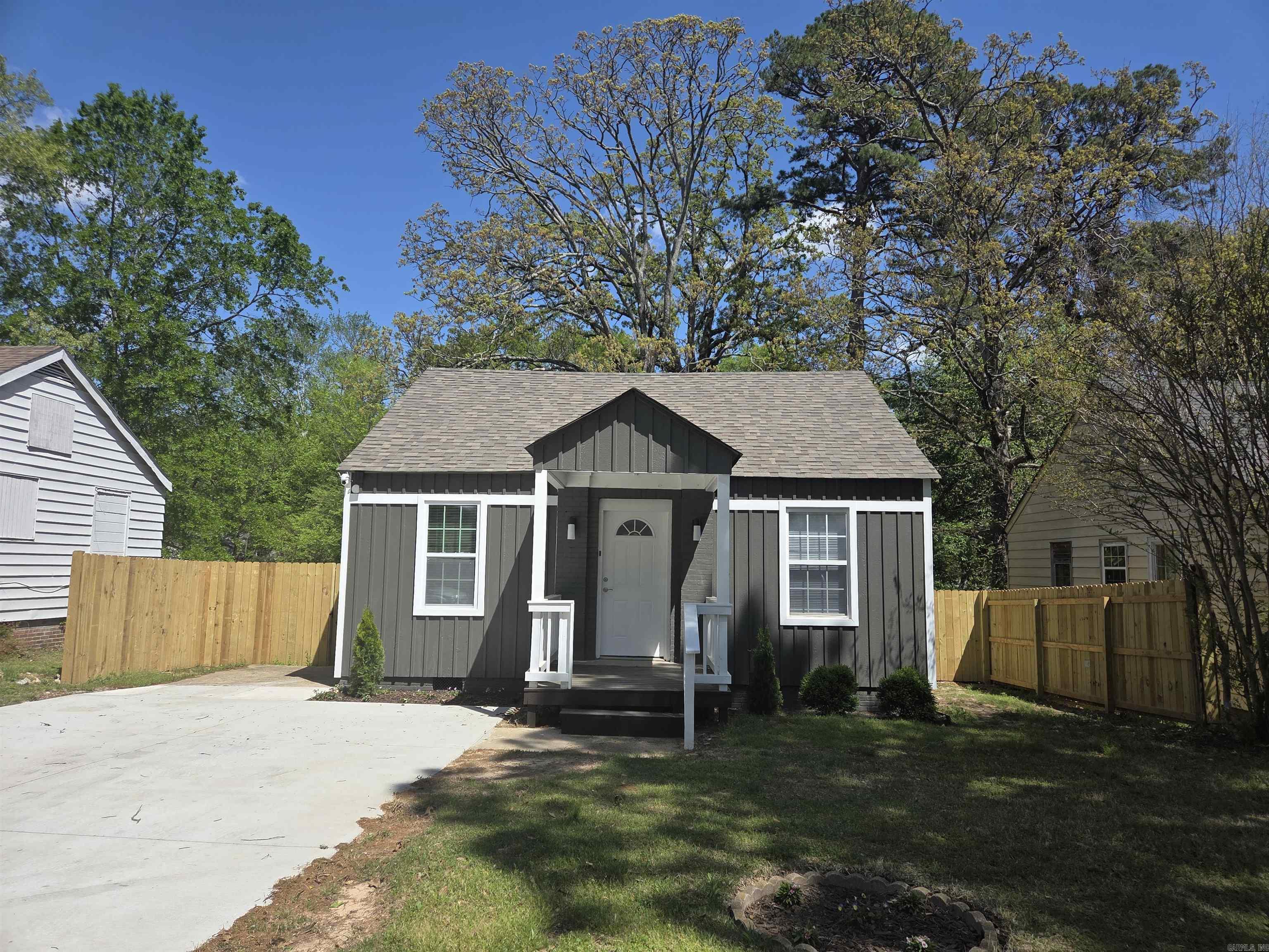 4518 W 25th  Little Rock, AR