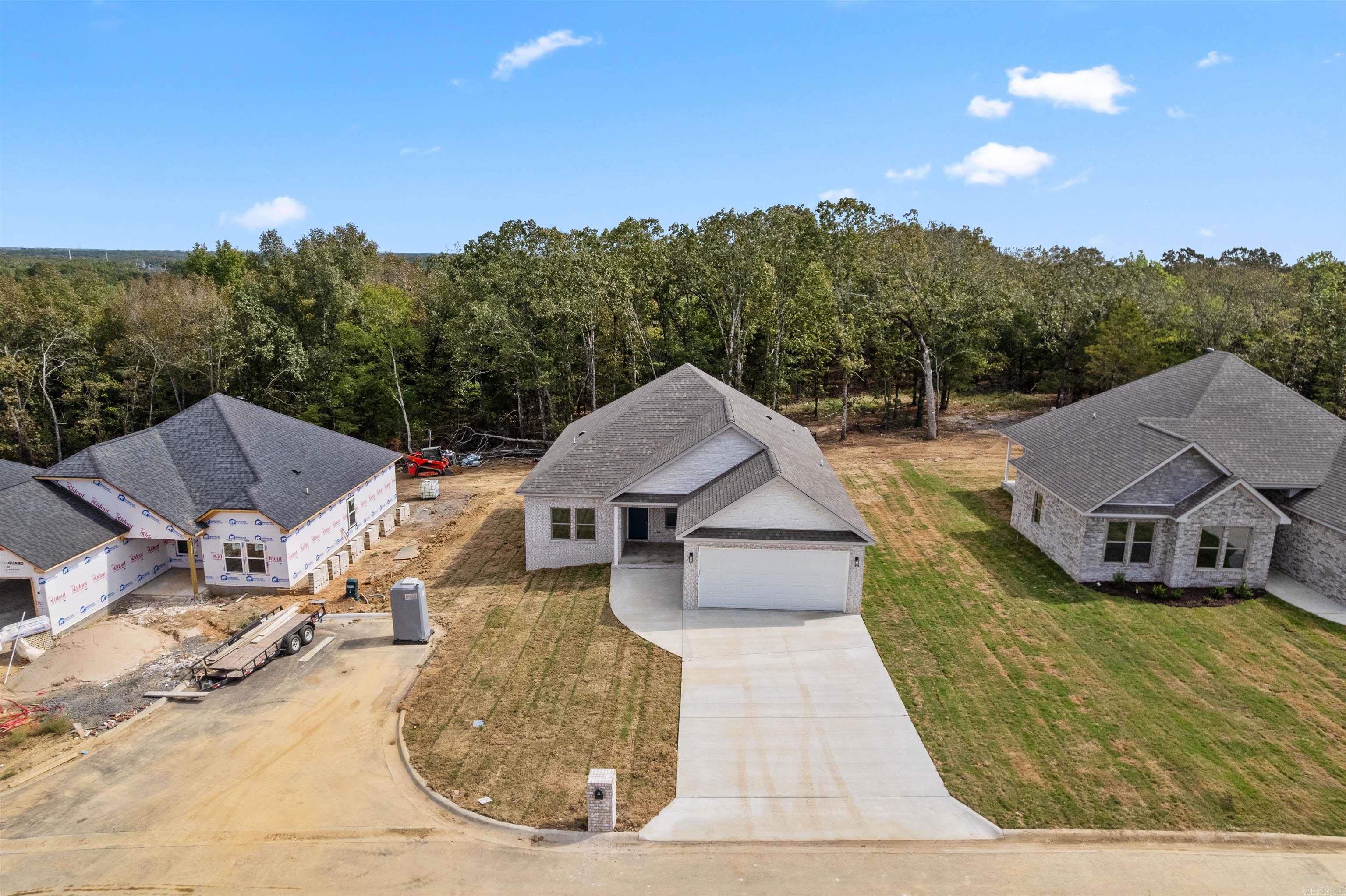 514 Madaleine  Austin, AR