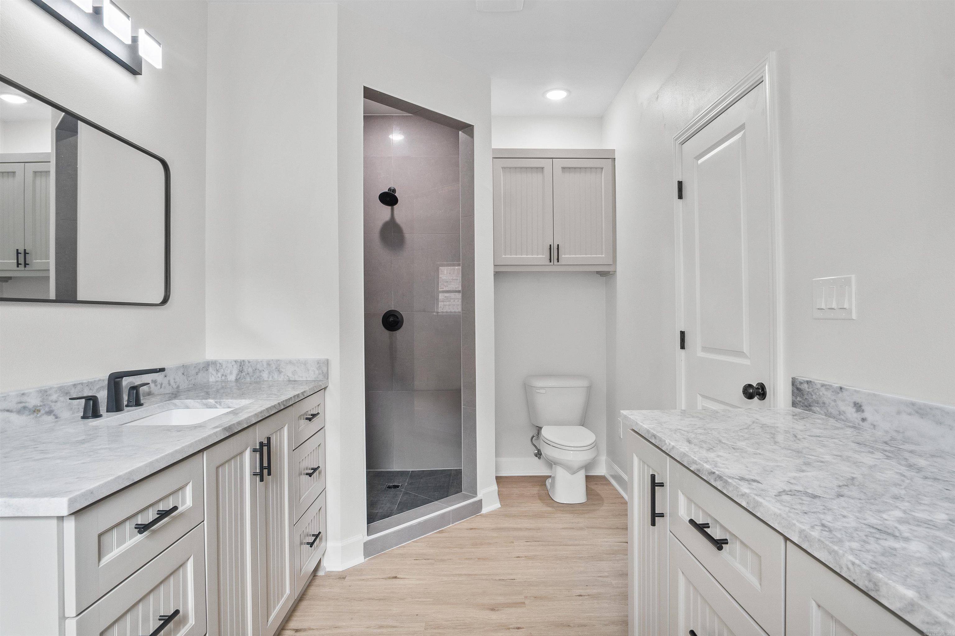 514 Madaleine  Austin, AR