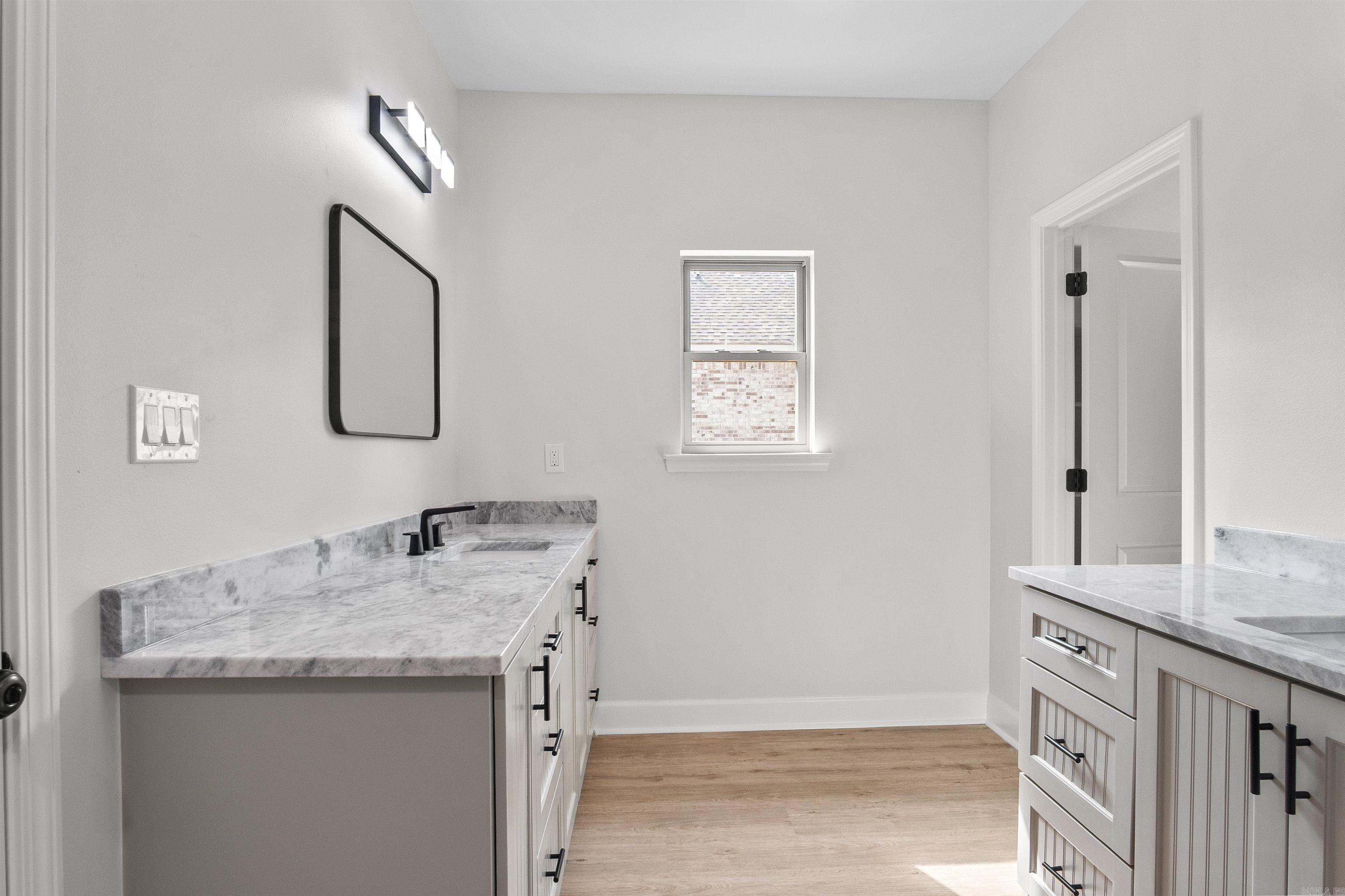 514 Madaleine  Austin, AR