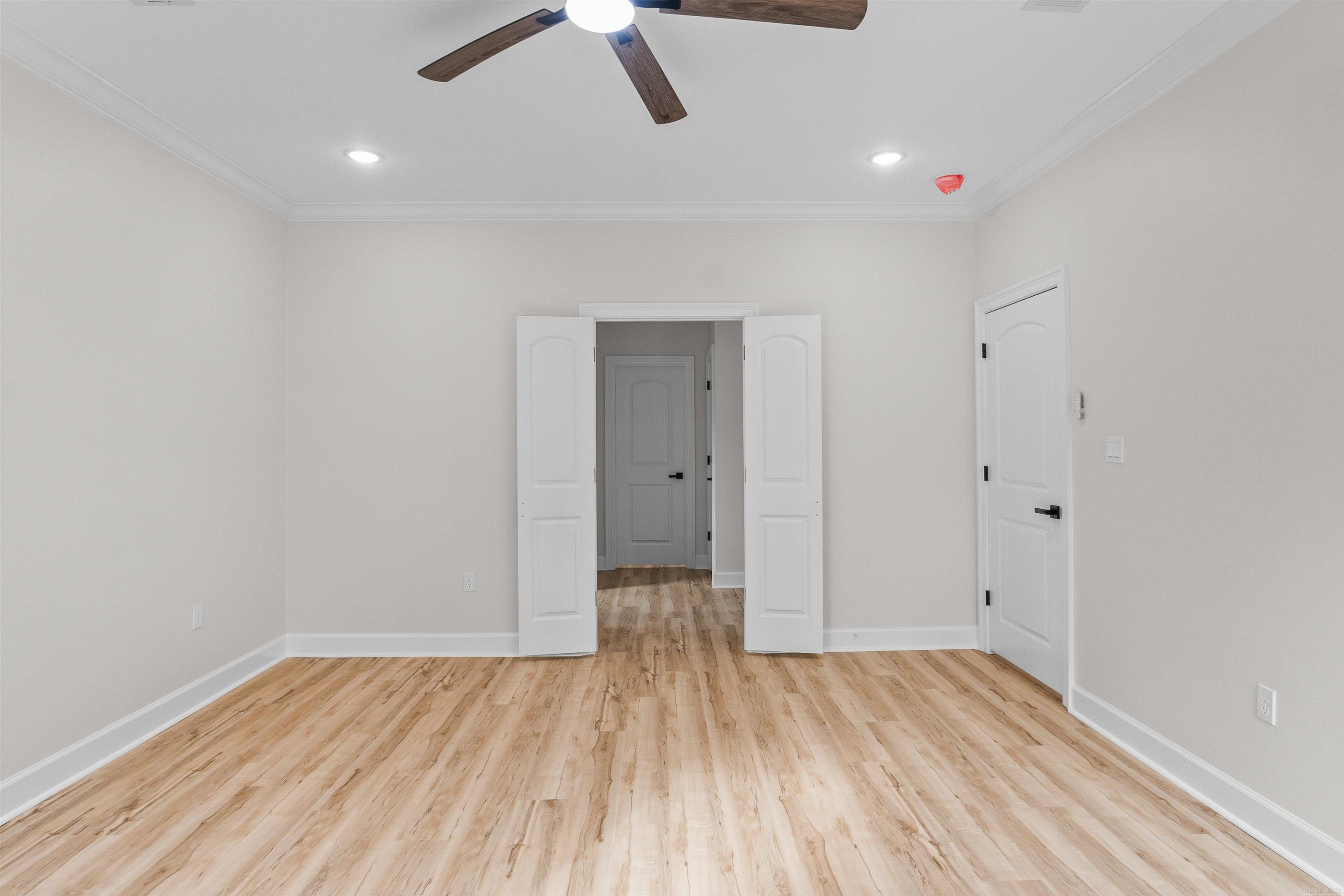 512 Madaleine  Austin, AR