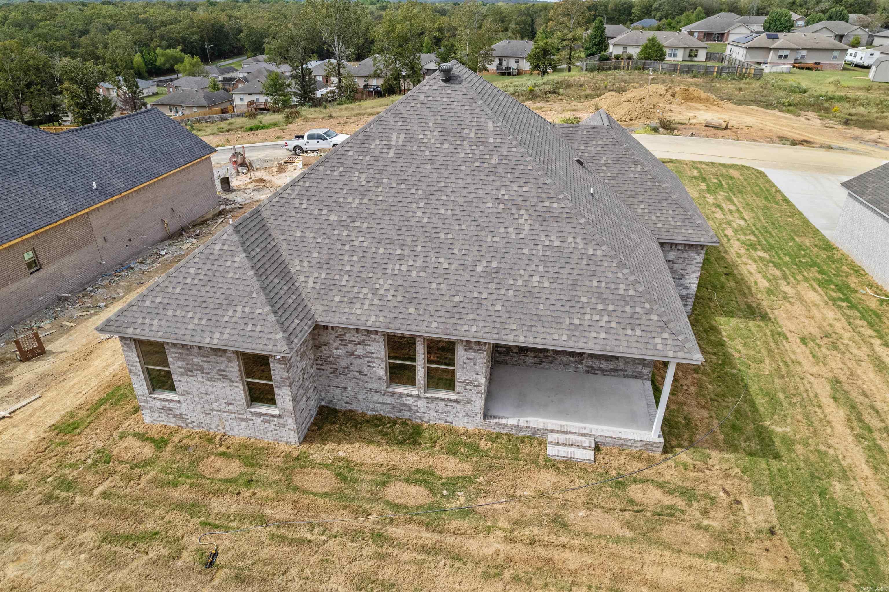 512 Madaleine  Austin, AR