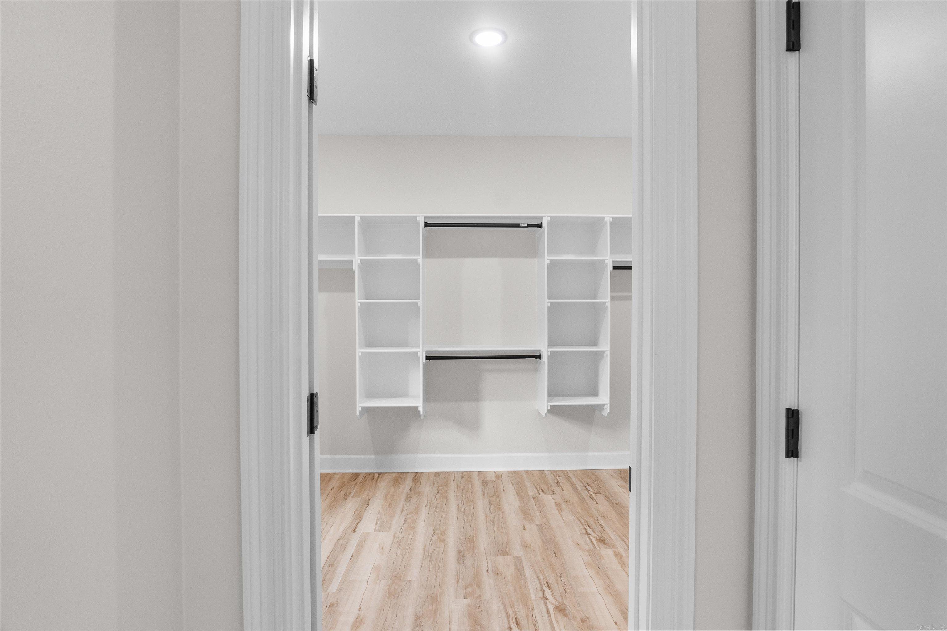 512 Madaleine  Austin, AR