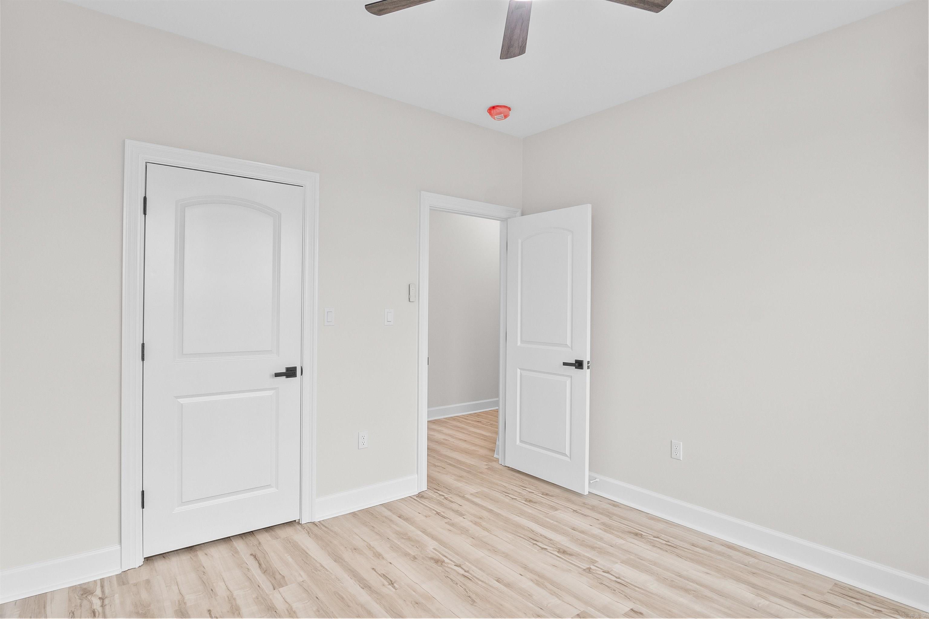 512 Madaleine  Austin, AR
