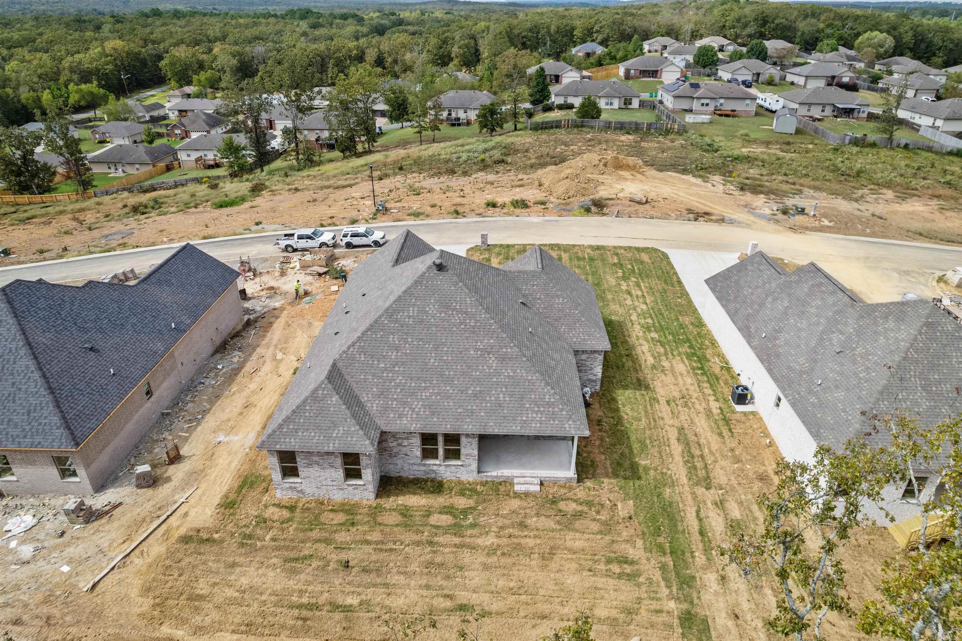 512 Madaleine  Austin, AR