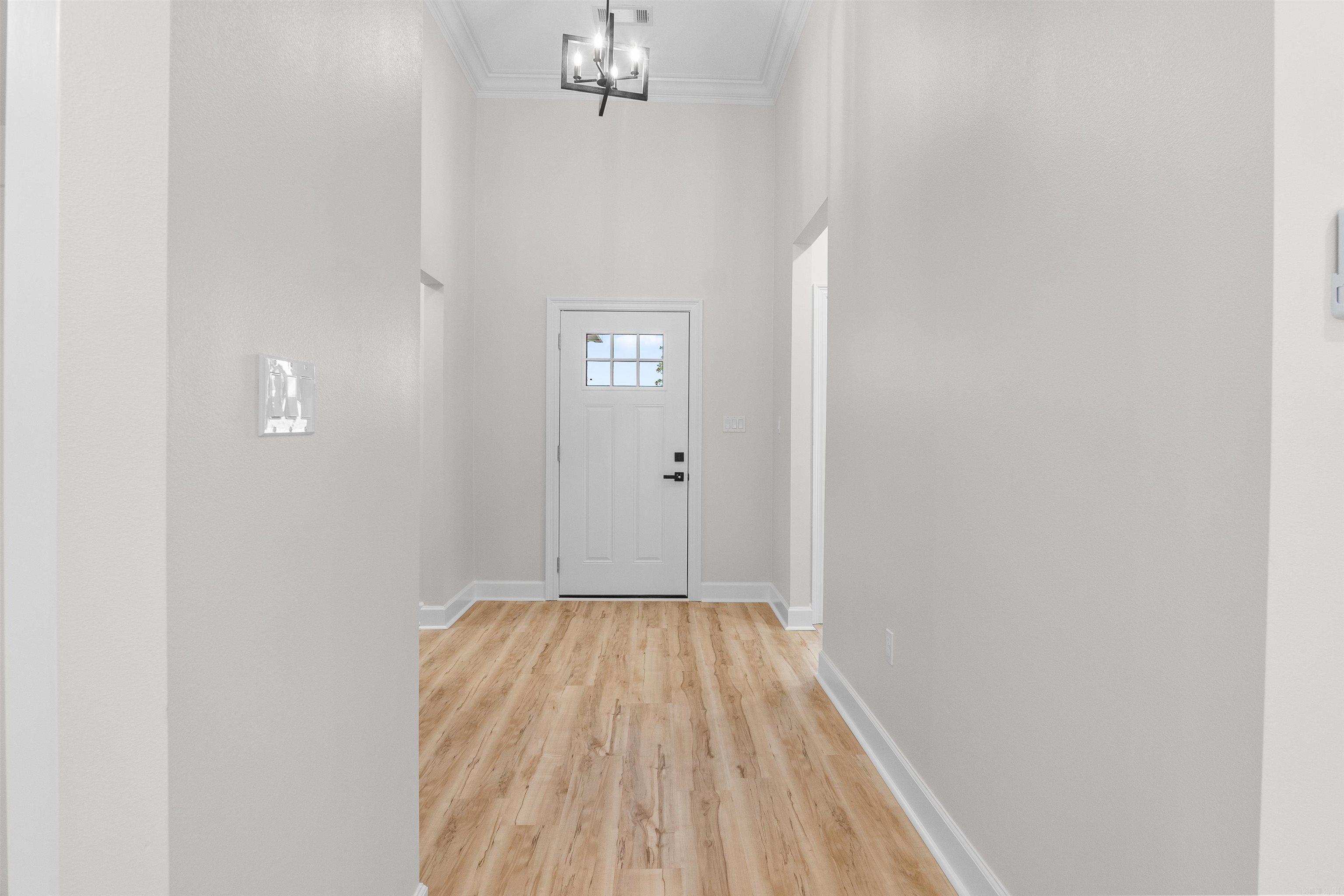 512 Madaleine  Austin, AR