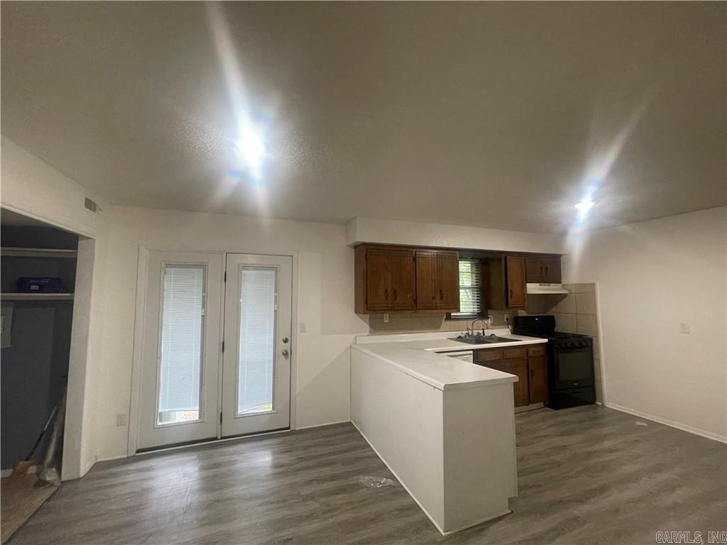 900 Olive  Clarksville, AR