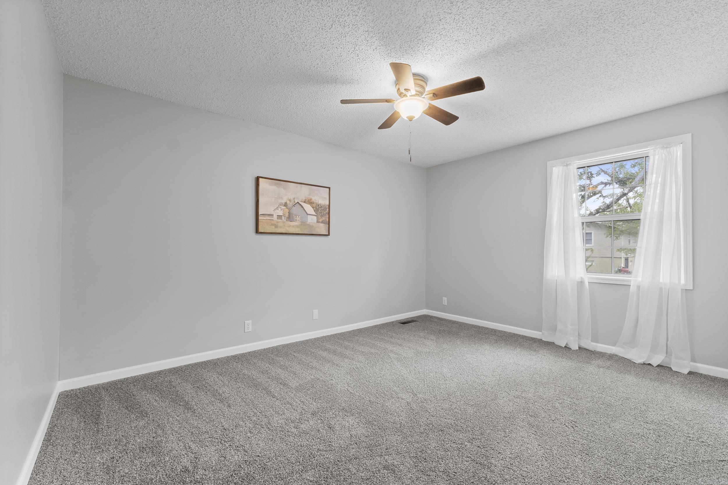 2404 Russell  Mountain Home, AR