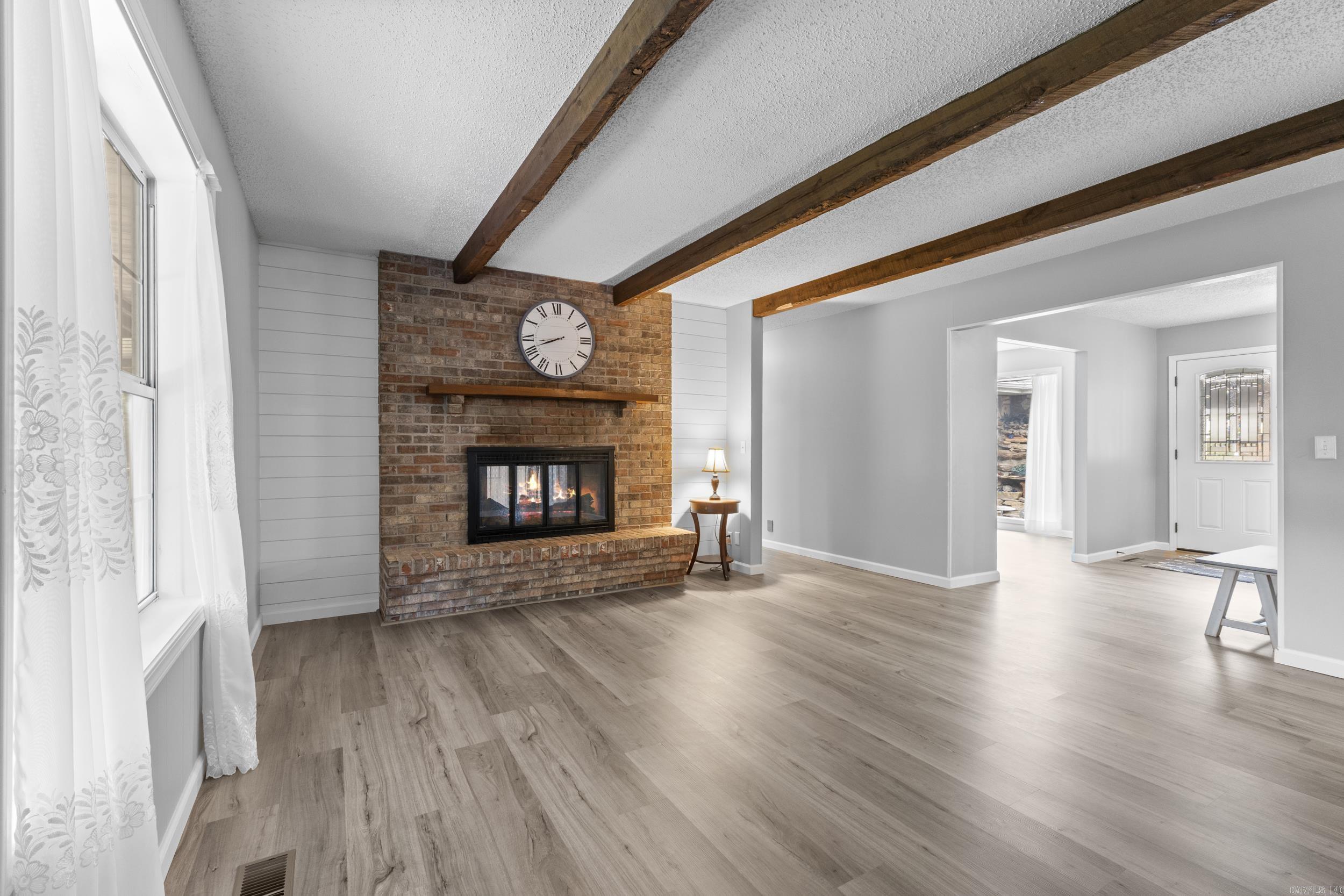 2404 Russell  Mountain Home, AR