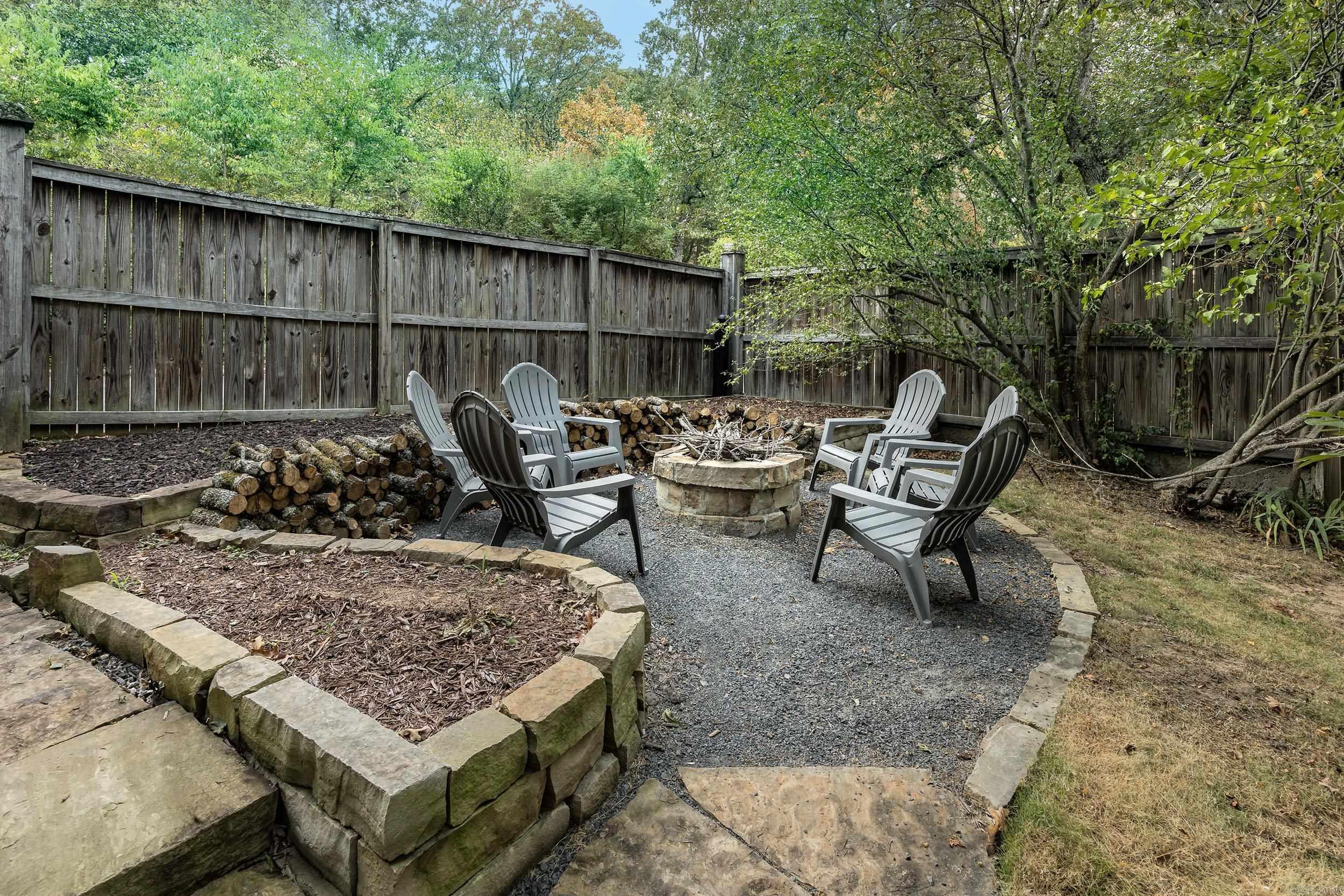 5205 N Hills  North Little Rock, AR
