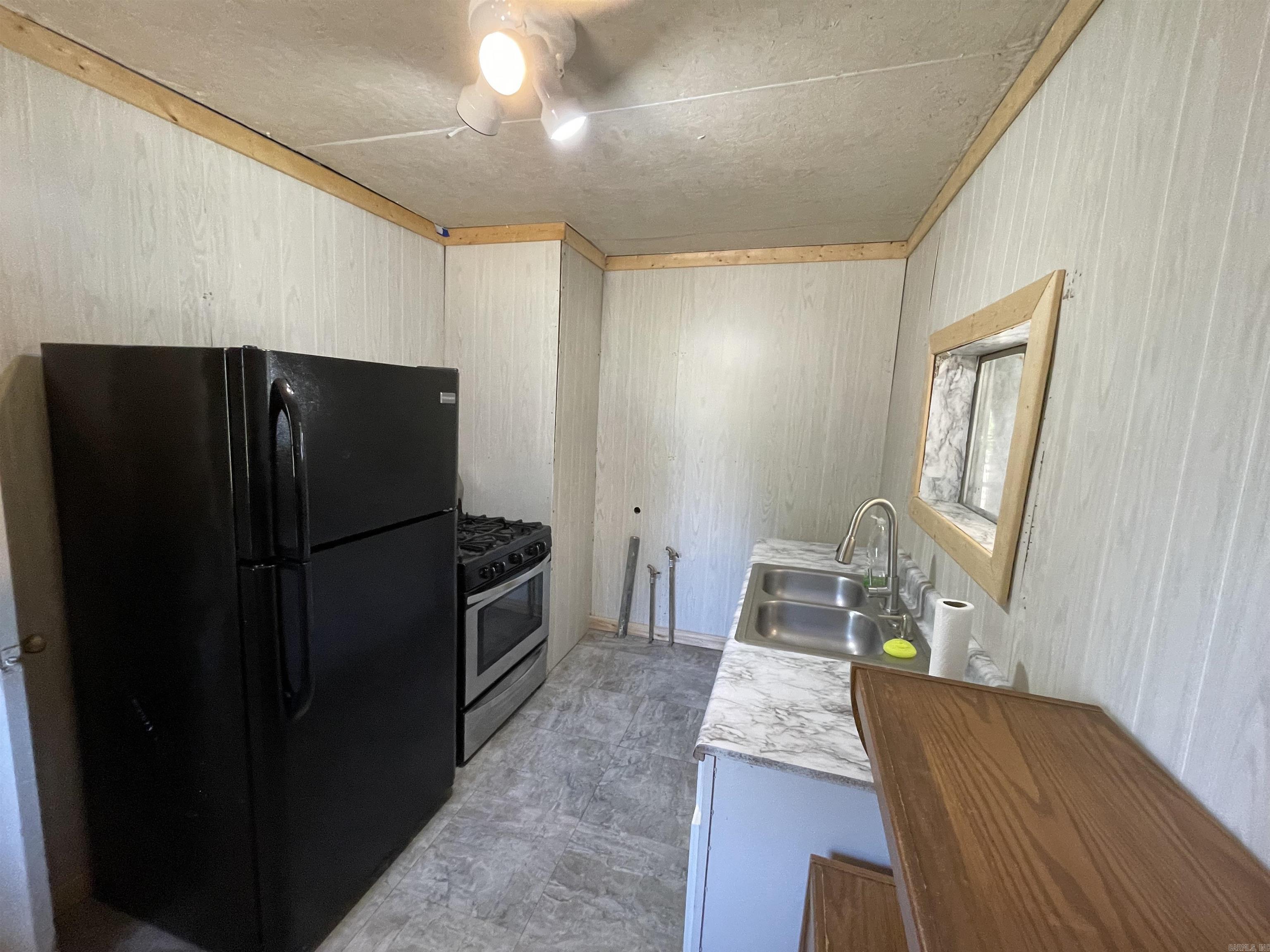 1018 S Martin  Warren, AR