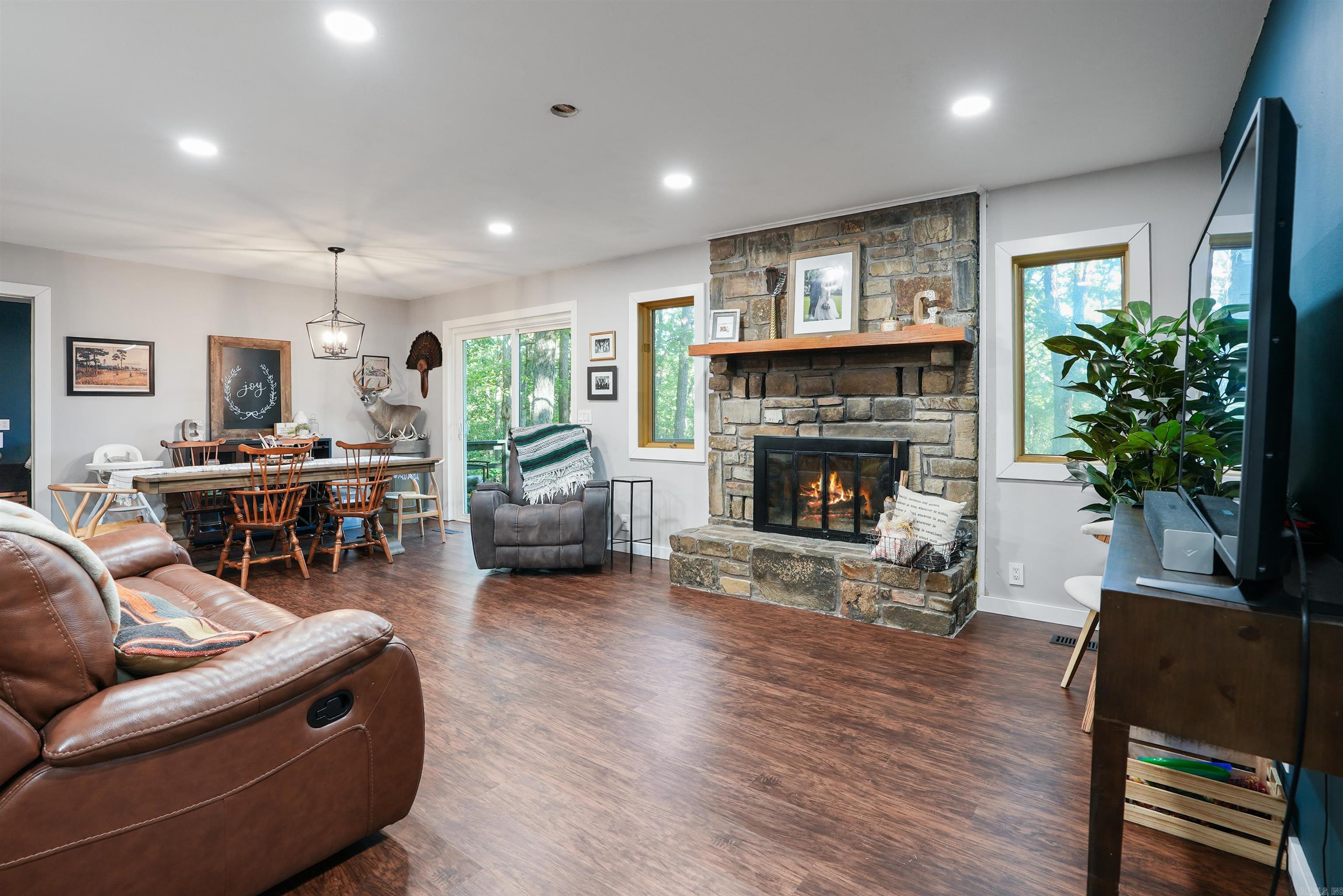 9 Trenza  Jessieville, AR
