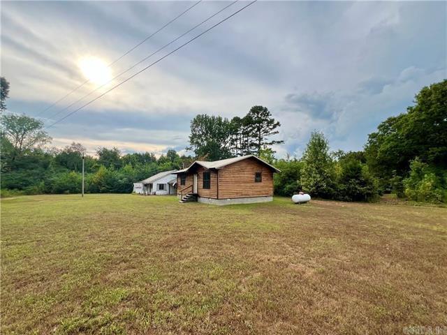 5454  Highway 21  Clarksville, AR