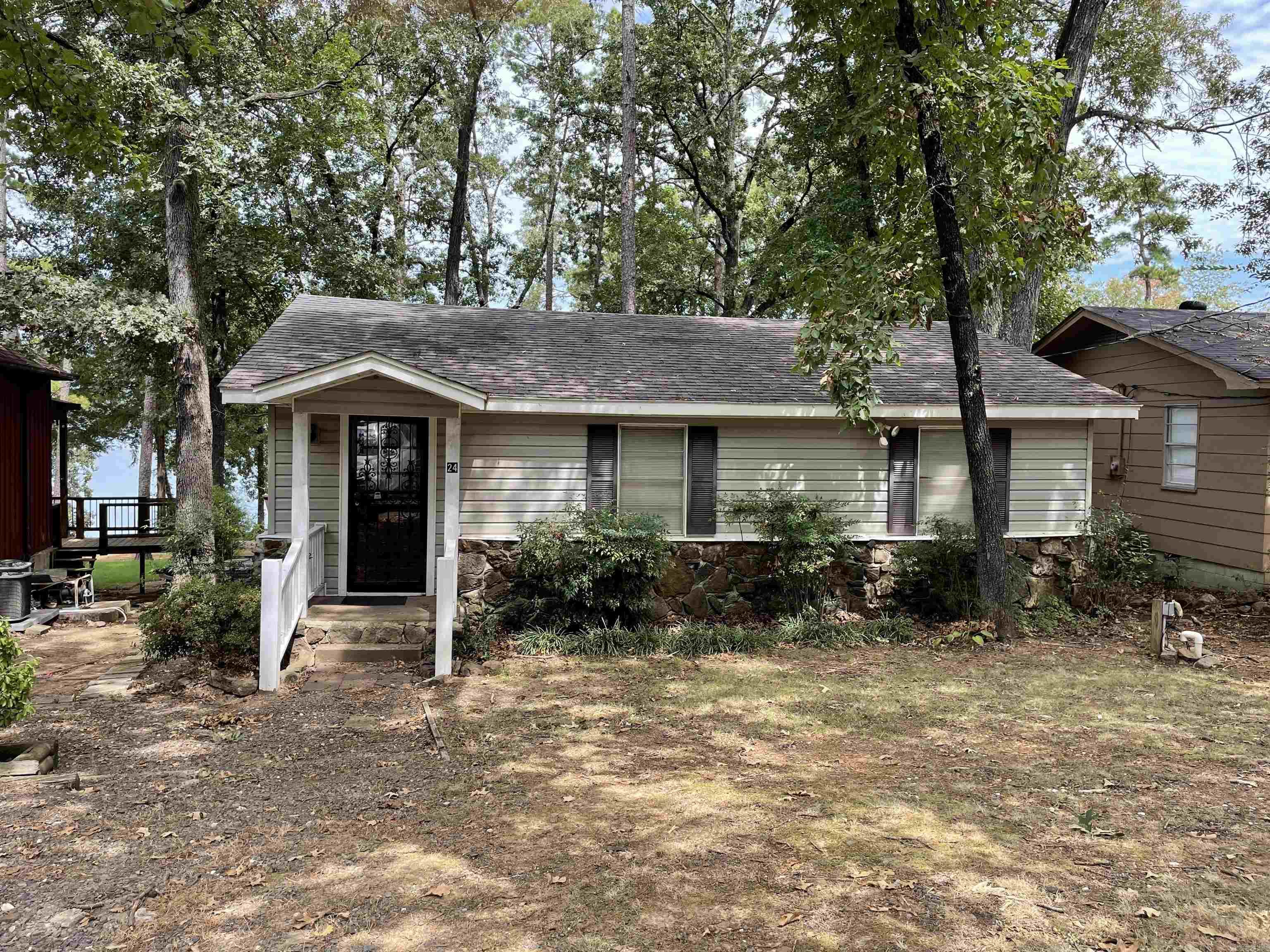 24 CEDAR Street Higden, AR 72067