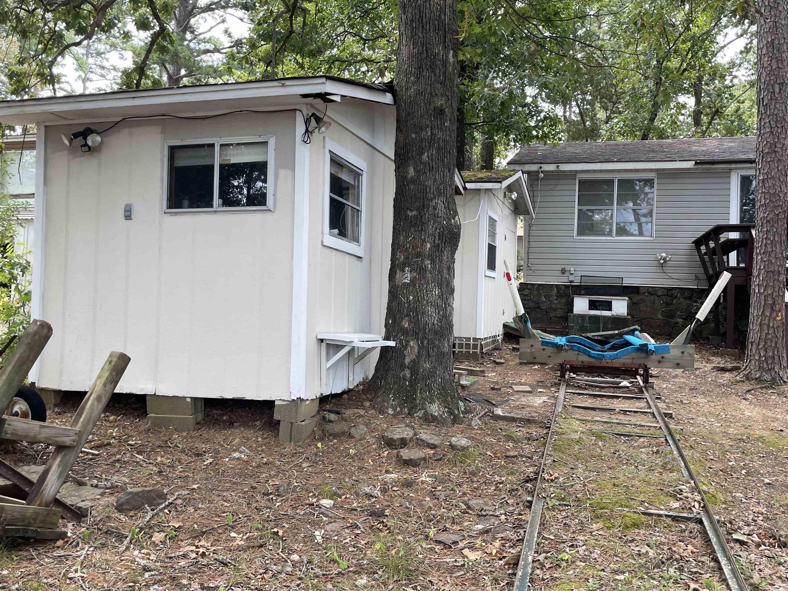 24 CEDAR Street Higden, AR 72067