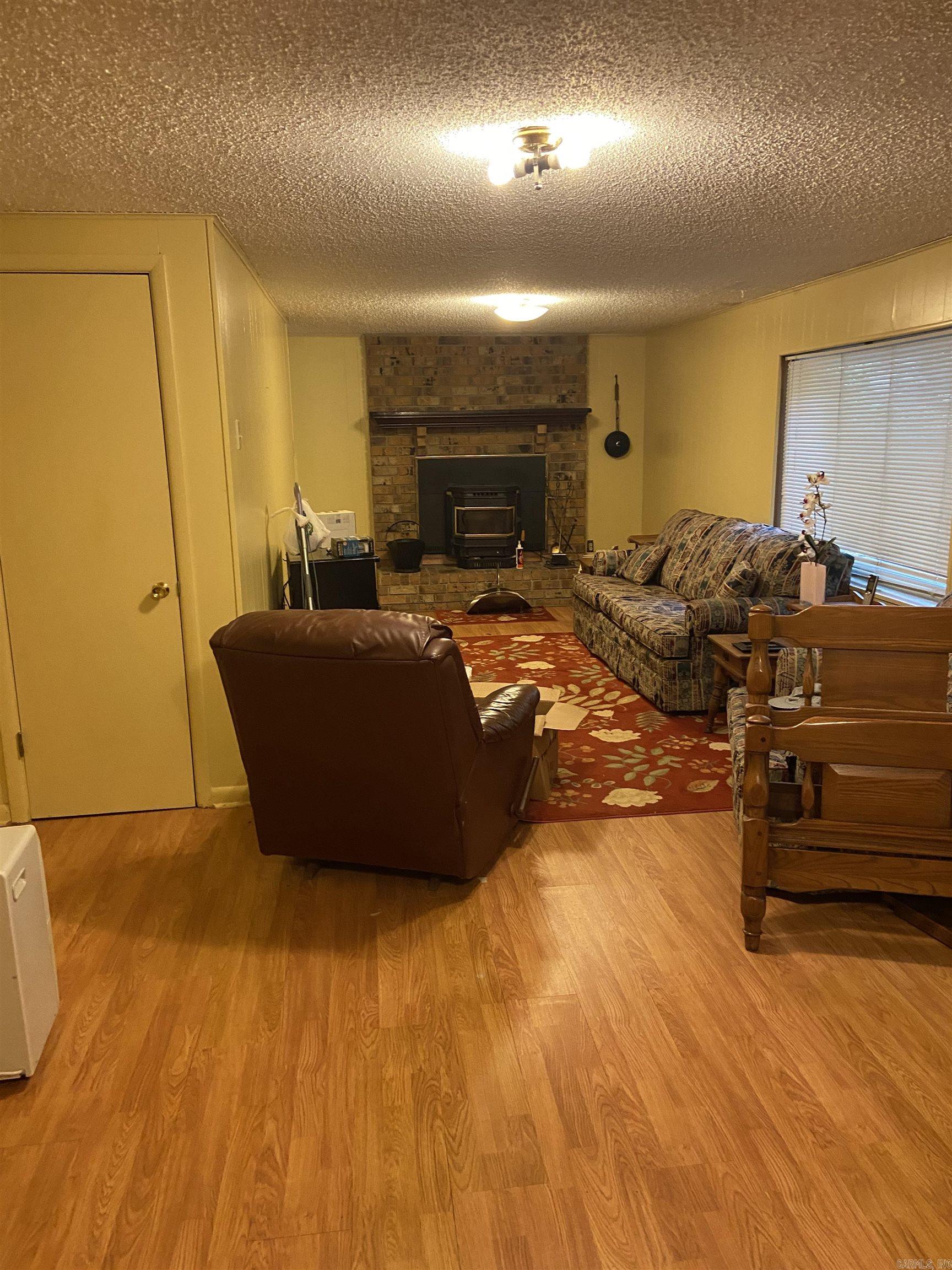 3 Lorine  Little Rock, AR
