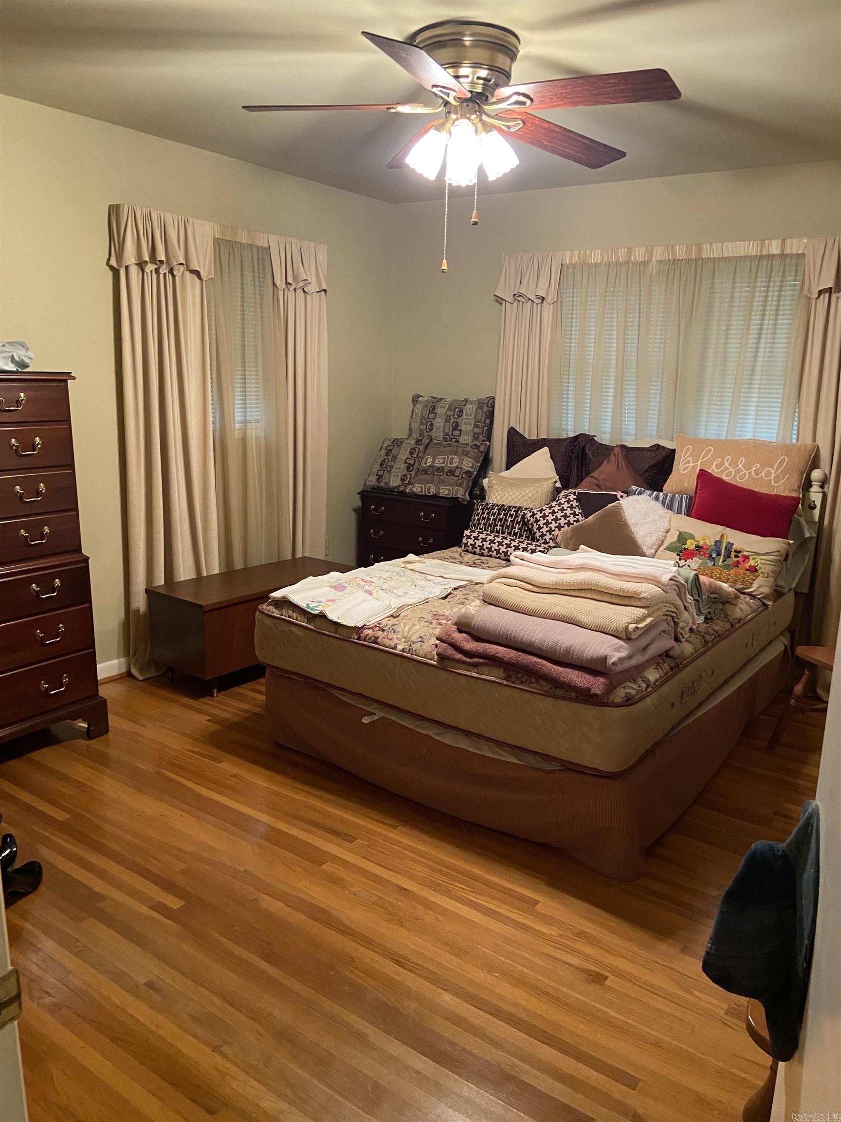 3 Lorine  Little Rock, AR