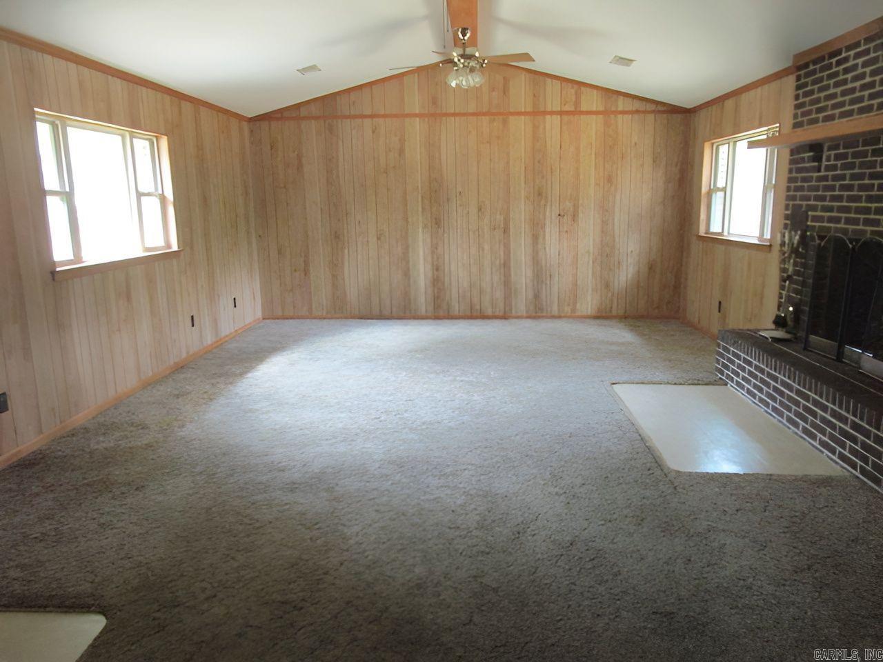 7438 Suburbia  Pine Bluff, AR