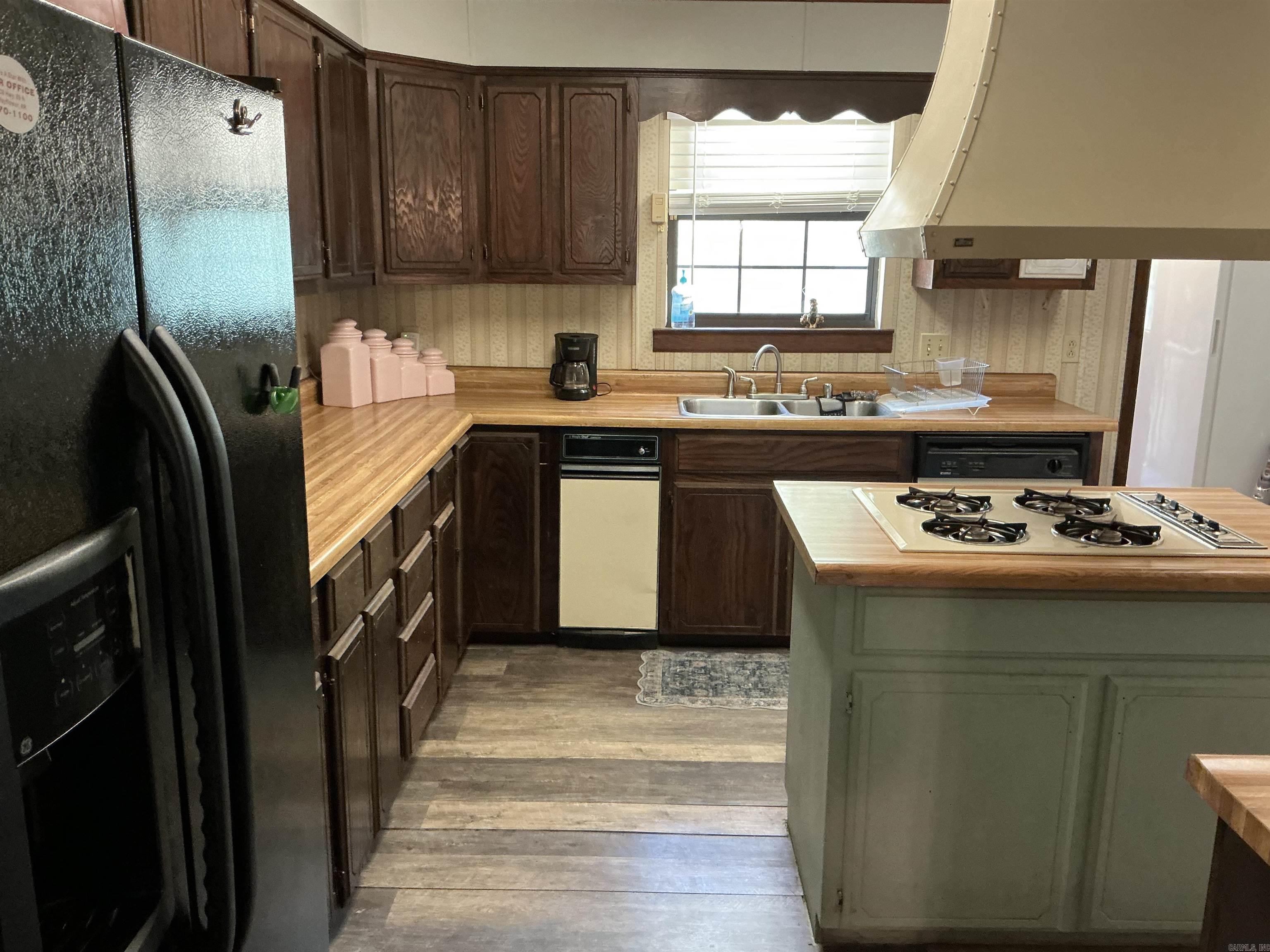 14 Charlotte  Mayflower, AR