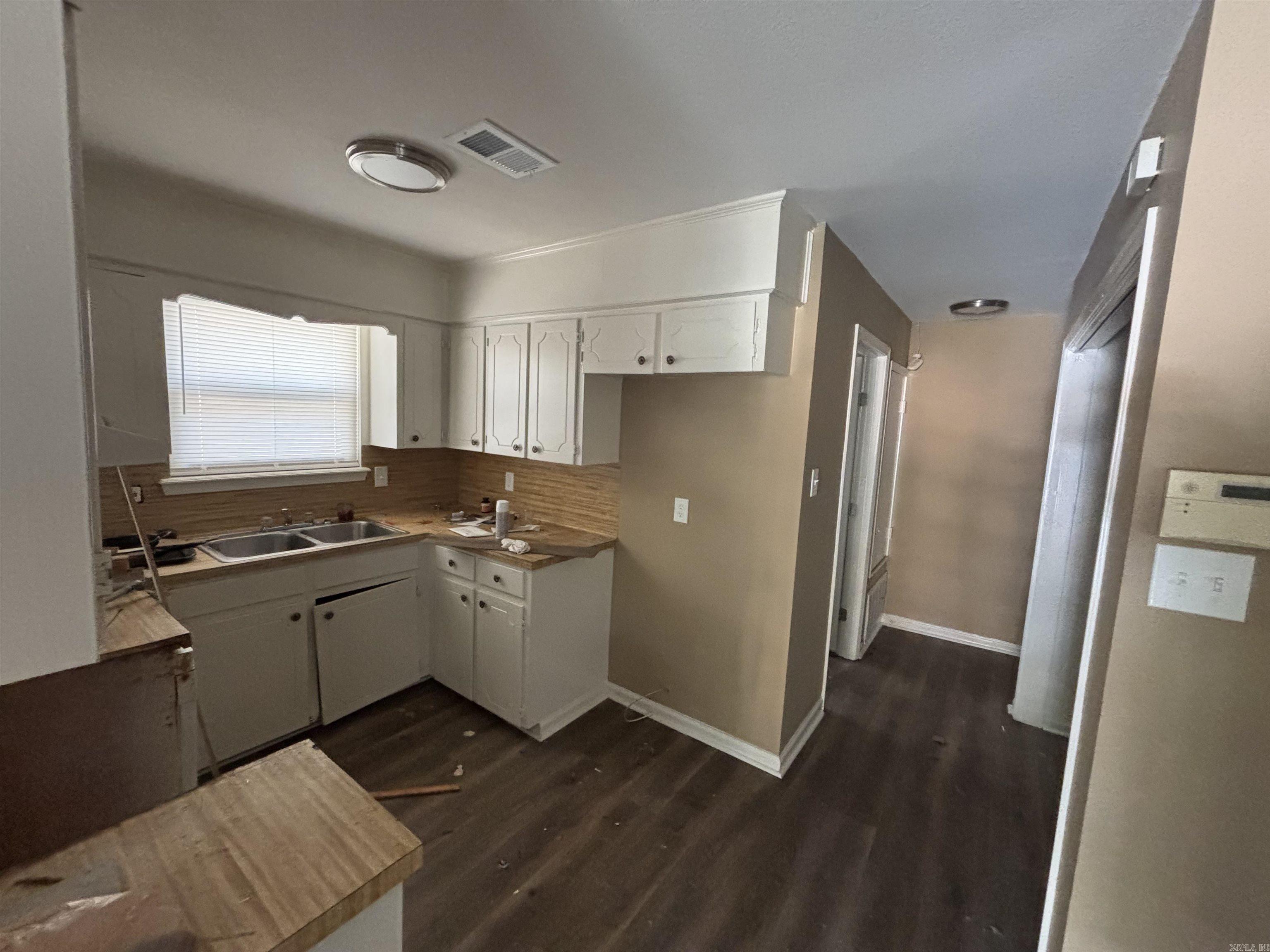 4936 Longview Dr  North Little Rock, AR