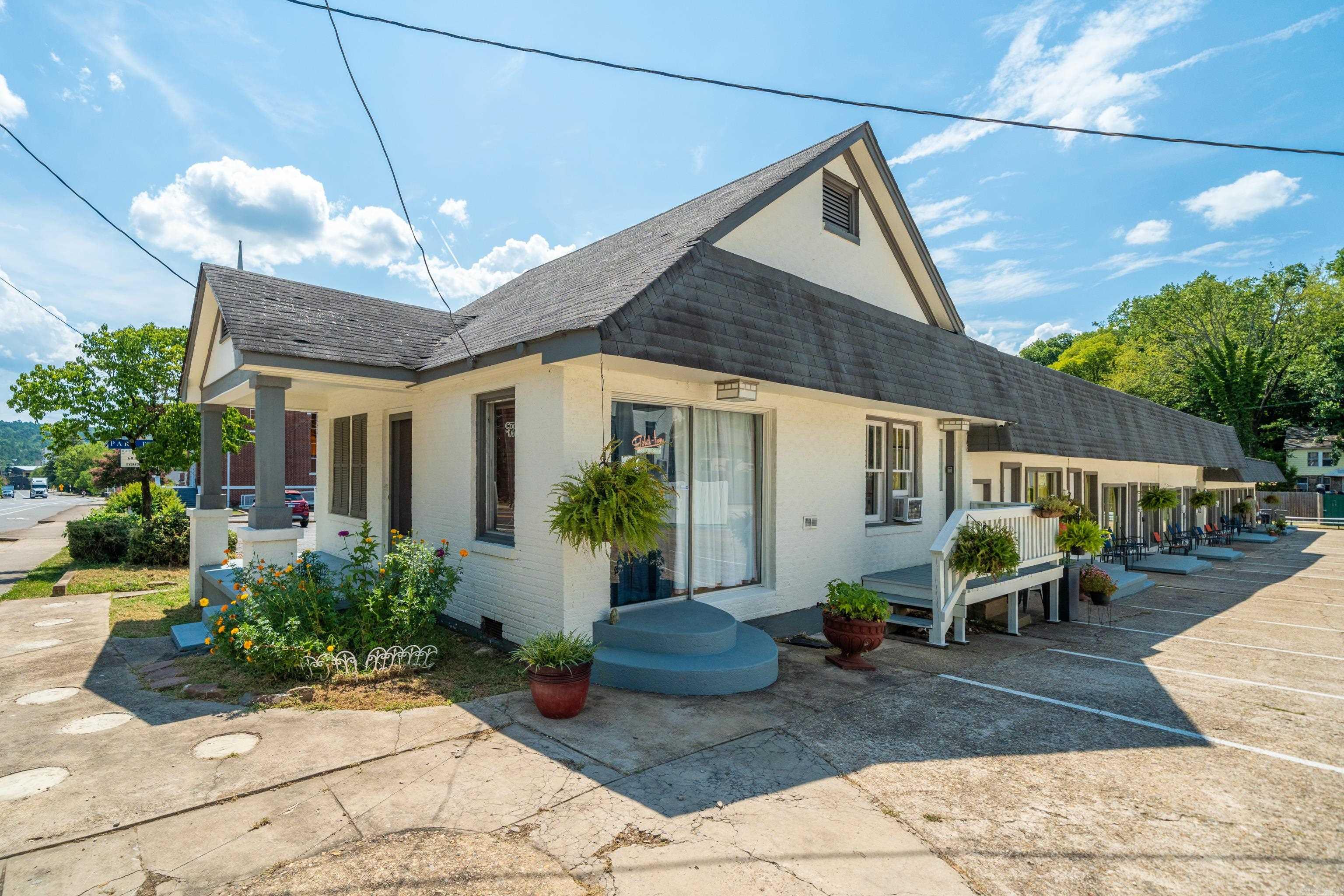 741 Park 745 Park Ave. Hot Springs, AR
