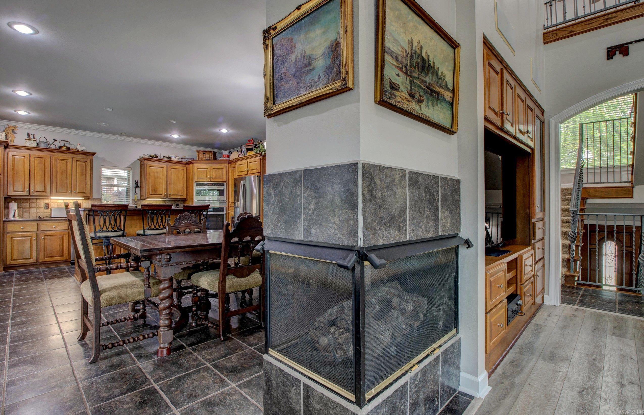 119 Manitou  Maumelle, AR