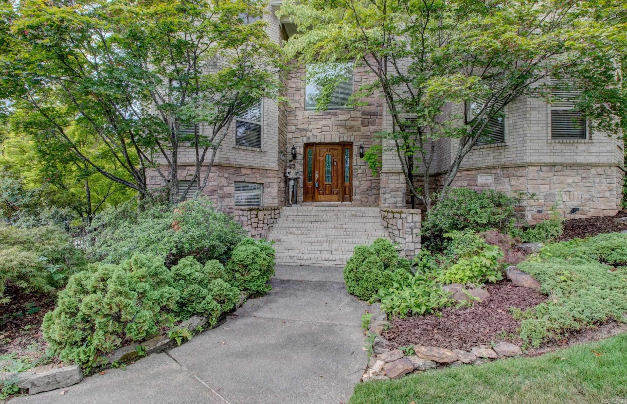 119 Manitou  Maumelle, AR
