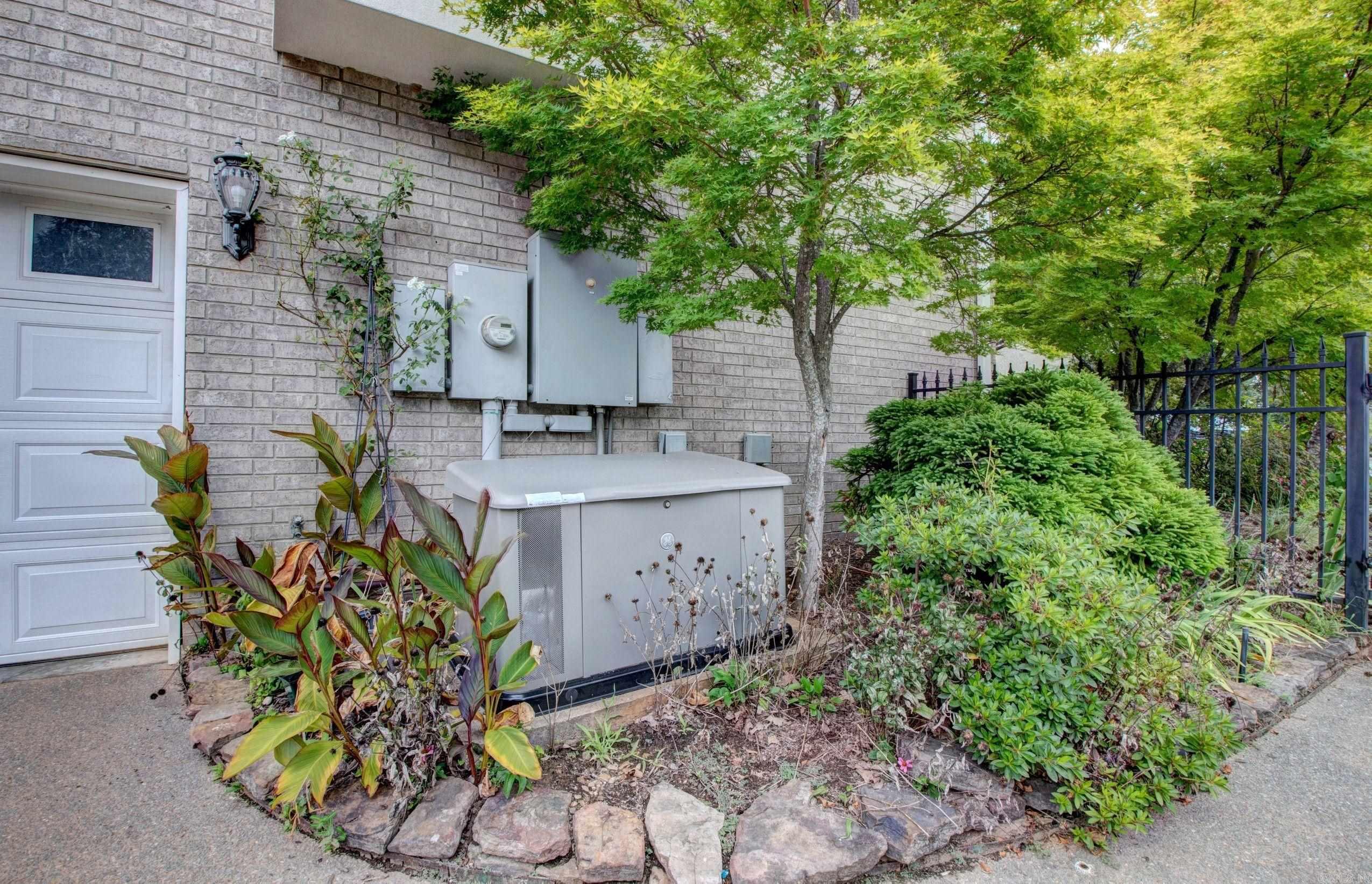 119 Manitou  Maumelle, AR