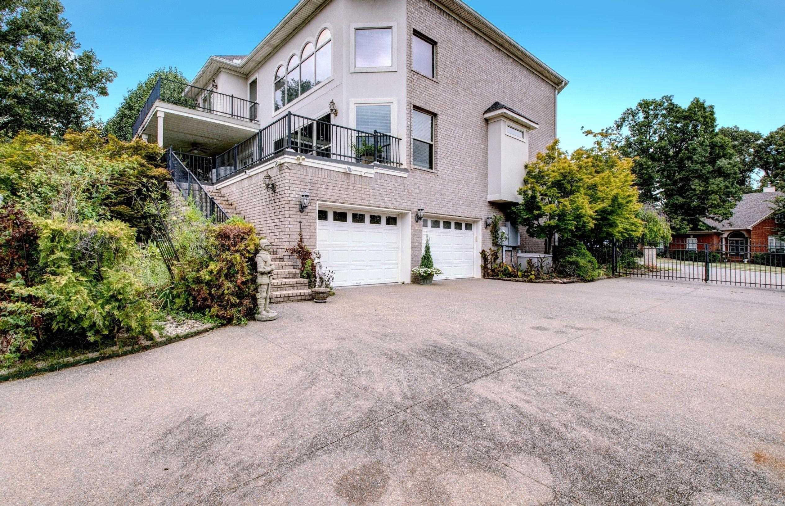 119 Manitou  Maumelle, AR