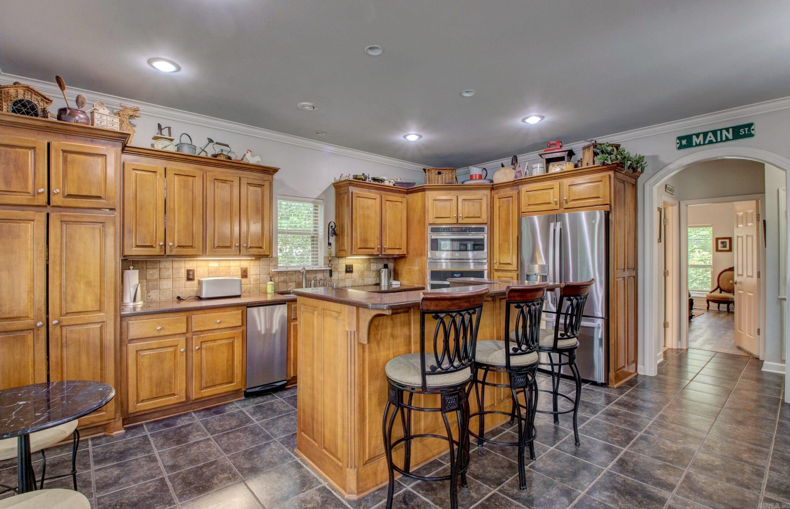 119 Manitou  Maumelle, AR
