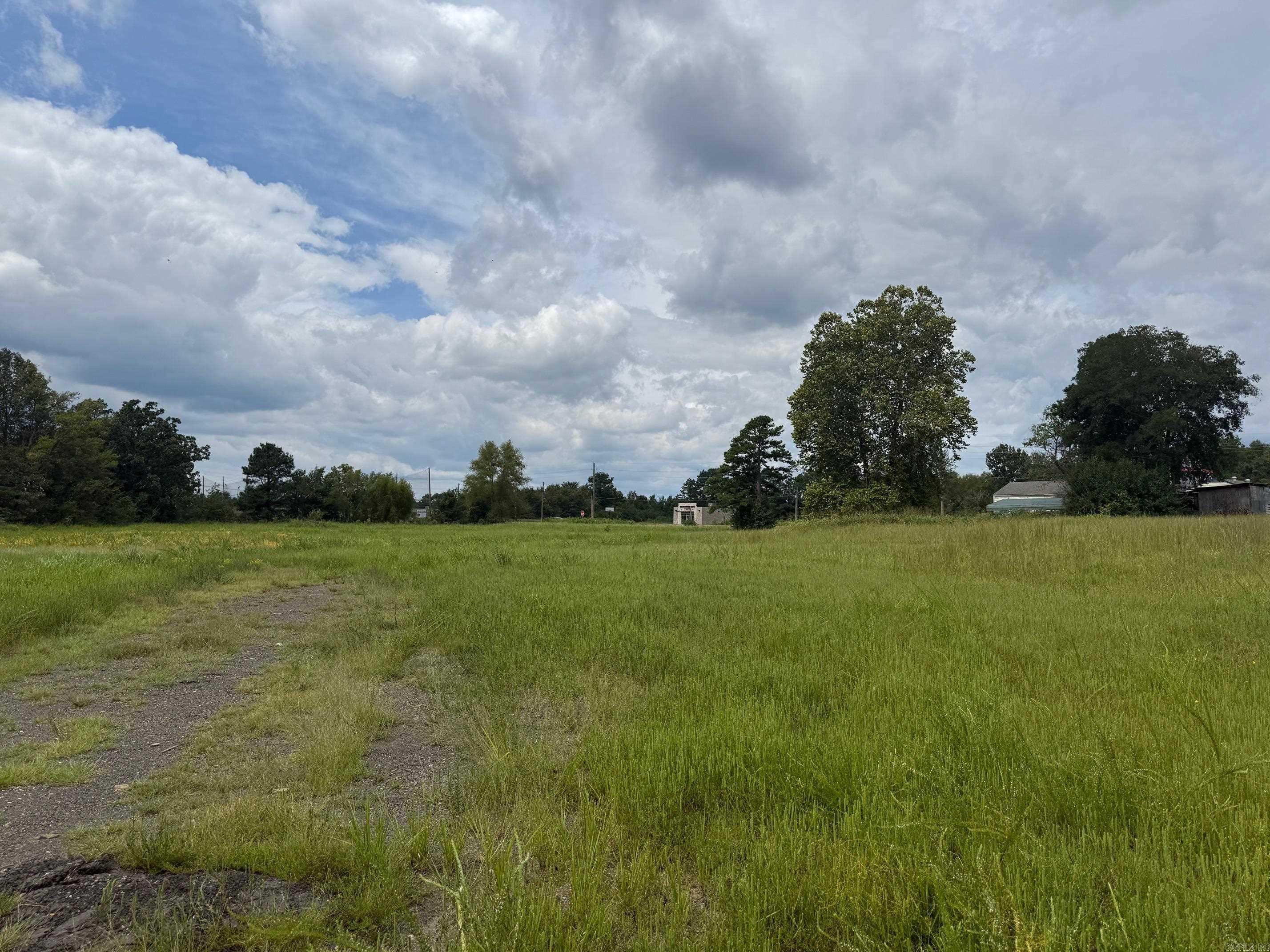 1706 S Hwy 71  Mena, AR