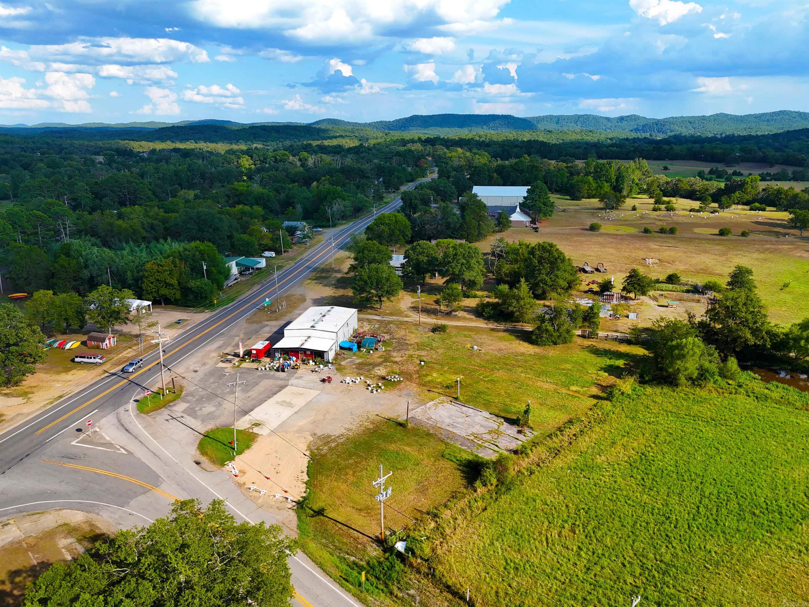 3675 W Highway 270  Pencil Bluff, AR