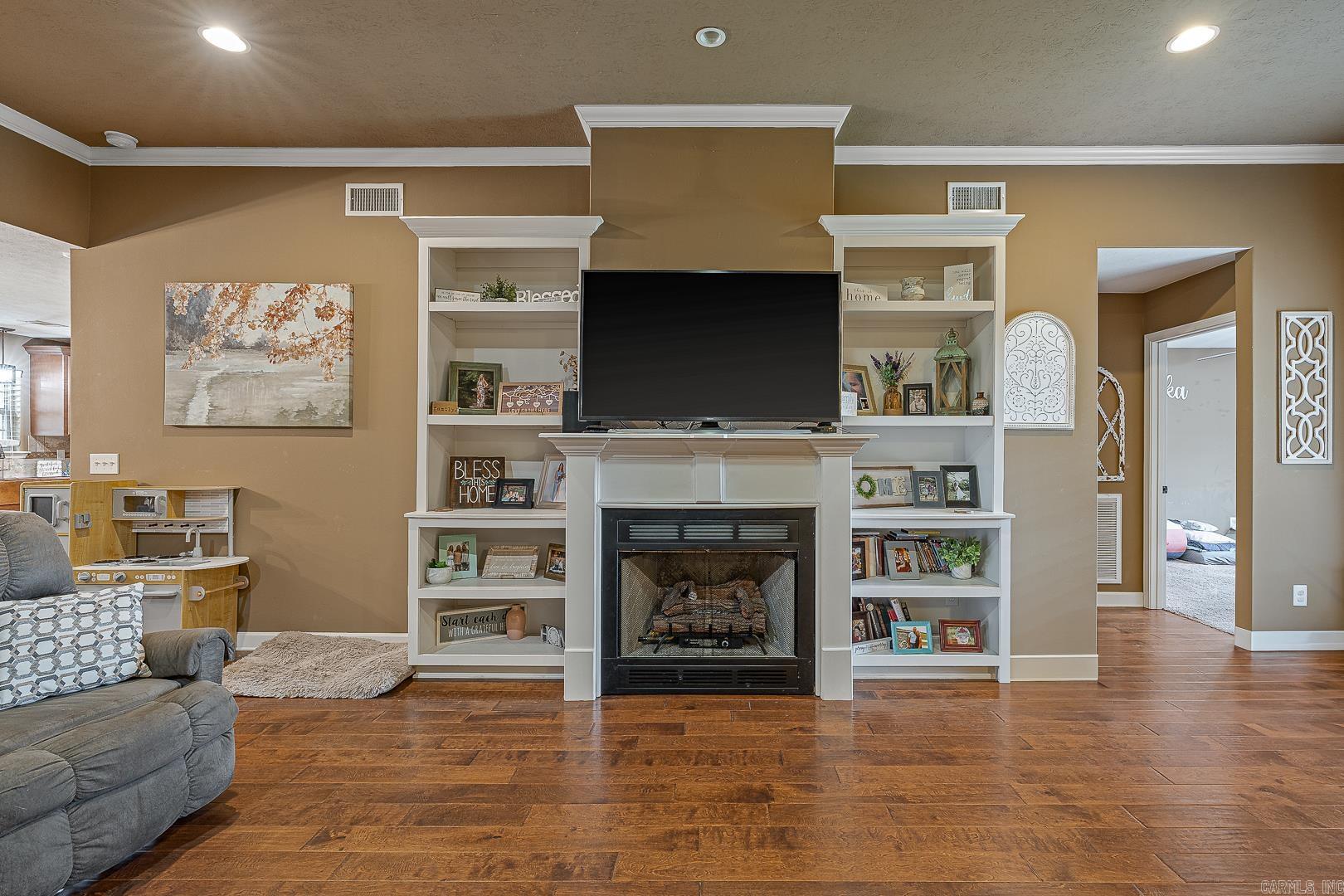 1940 Mountain Ridge  Batesville, AR