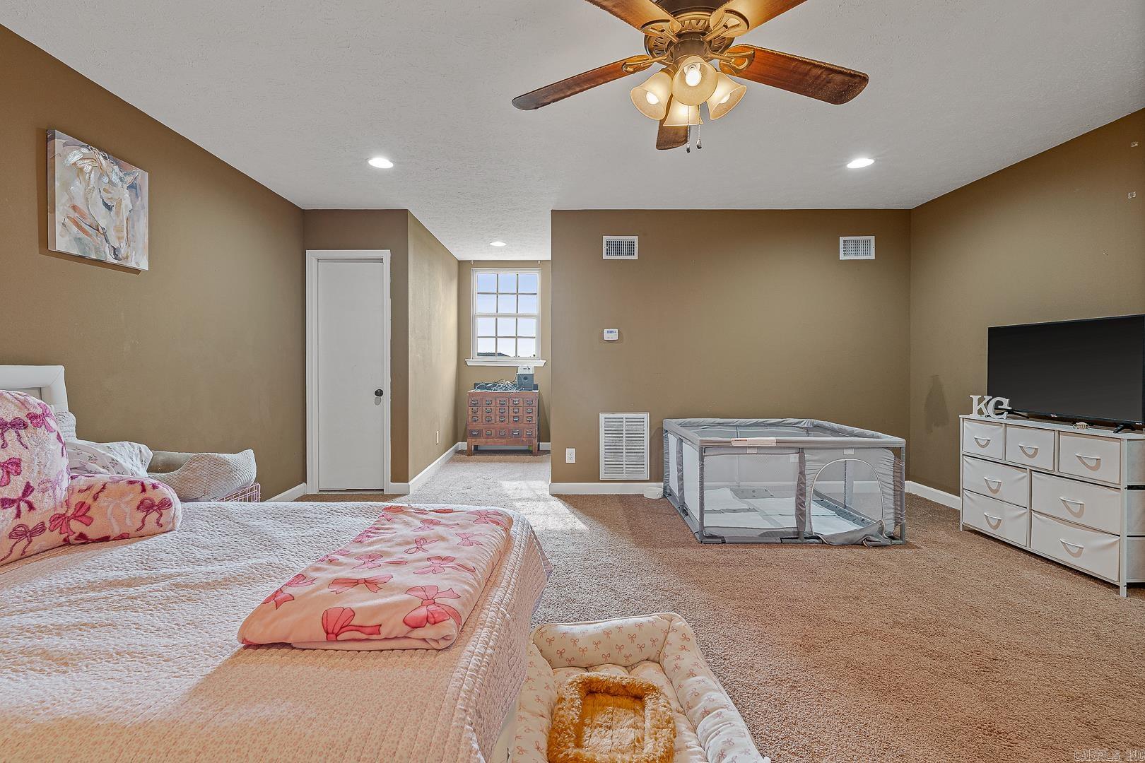 1940 Mountain Ridge  Batesville, AR