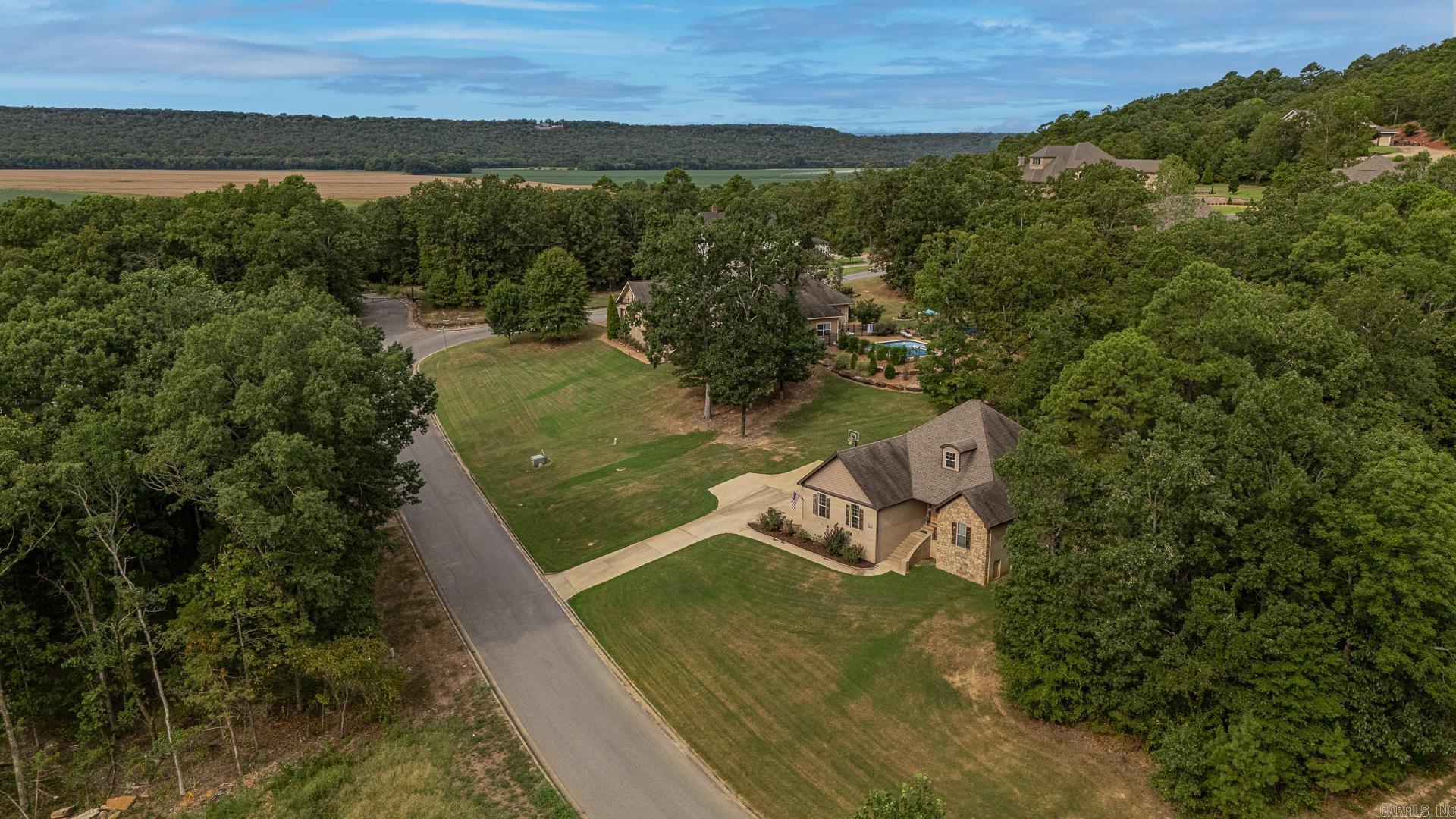 1940 Mountain Ridge  Batesville, AR