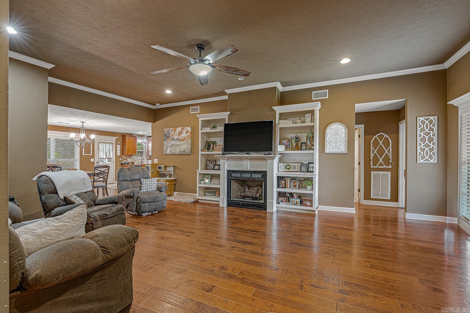 1940 Mountain Ridge  Batesville, AR