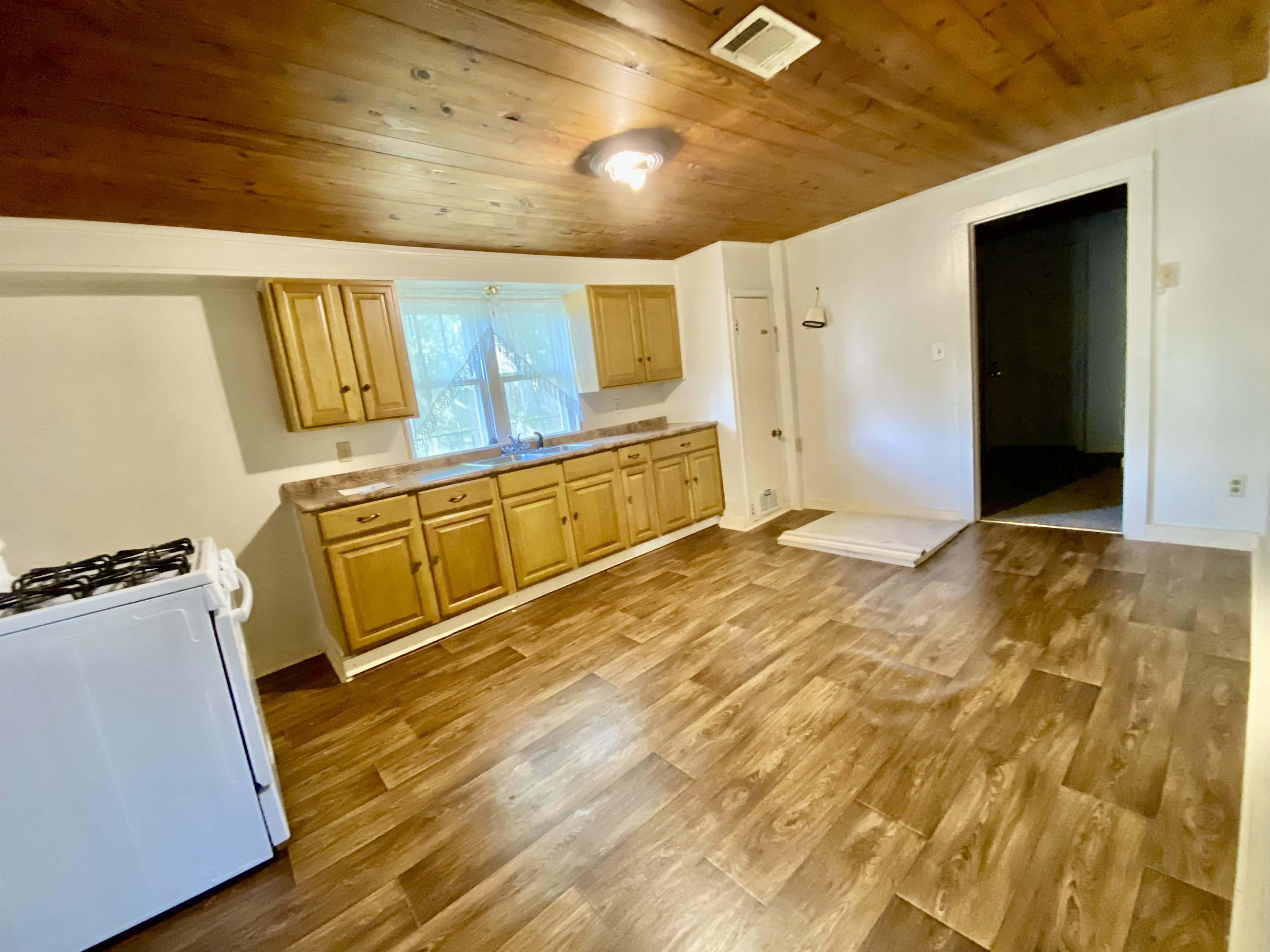 300 SE Miller  Hoxie, AR