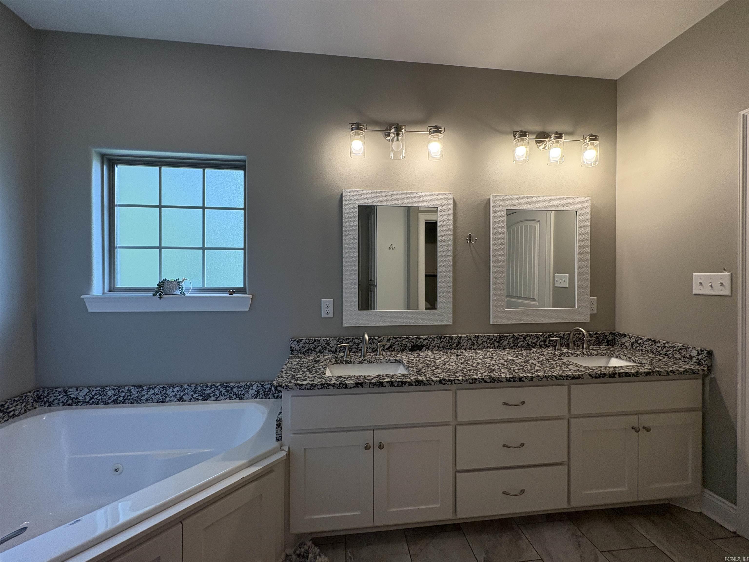 31 Church  Greenbrier, AR