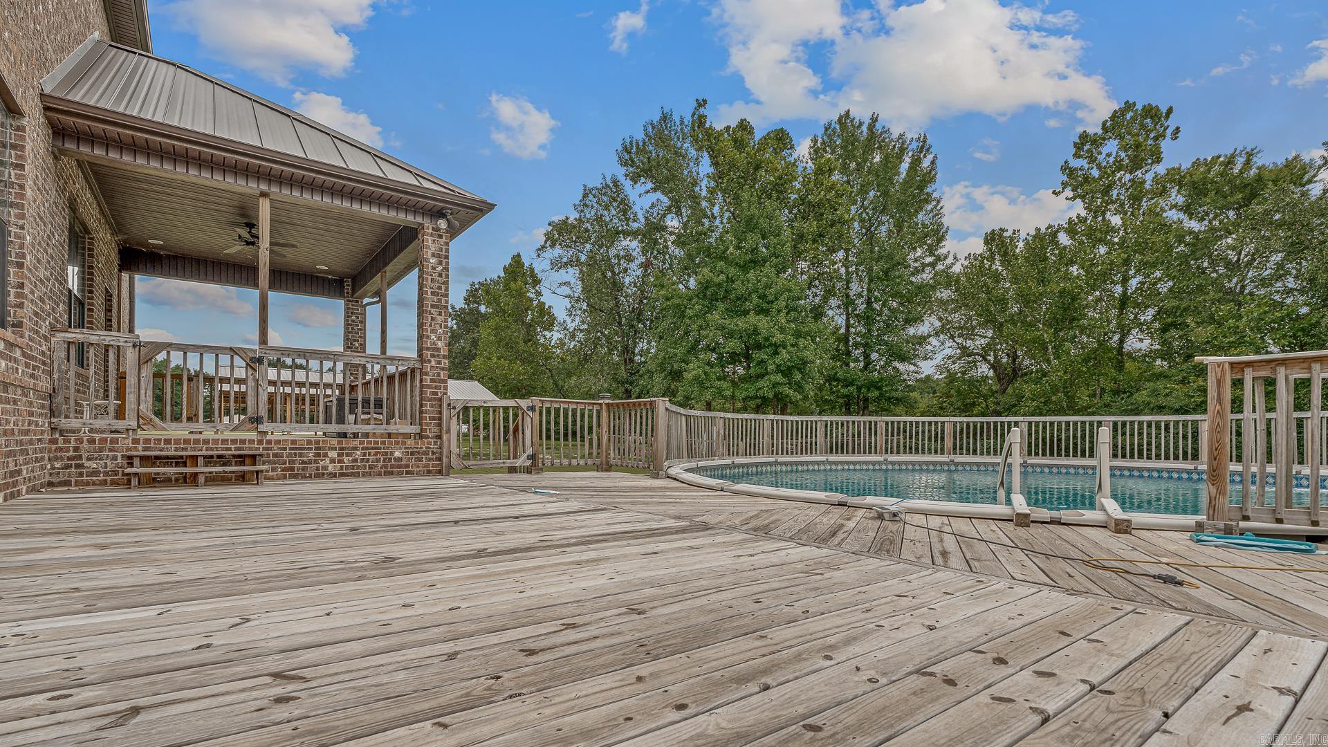 2164 CR 762  Brookland, AR