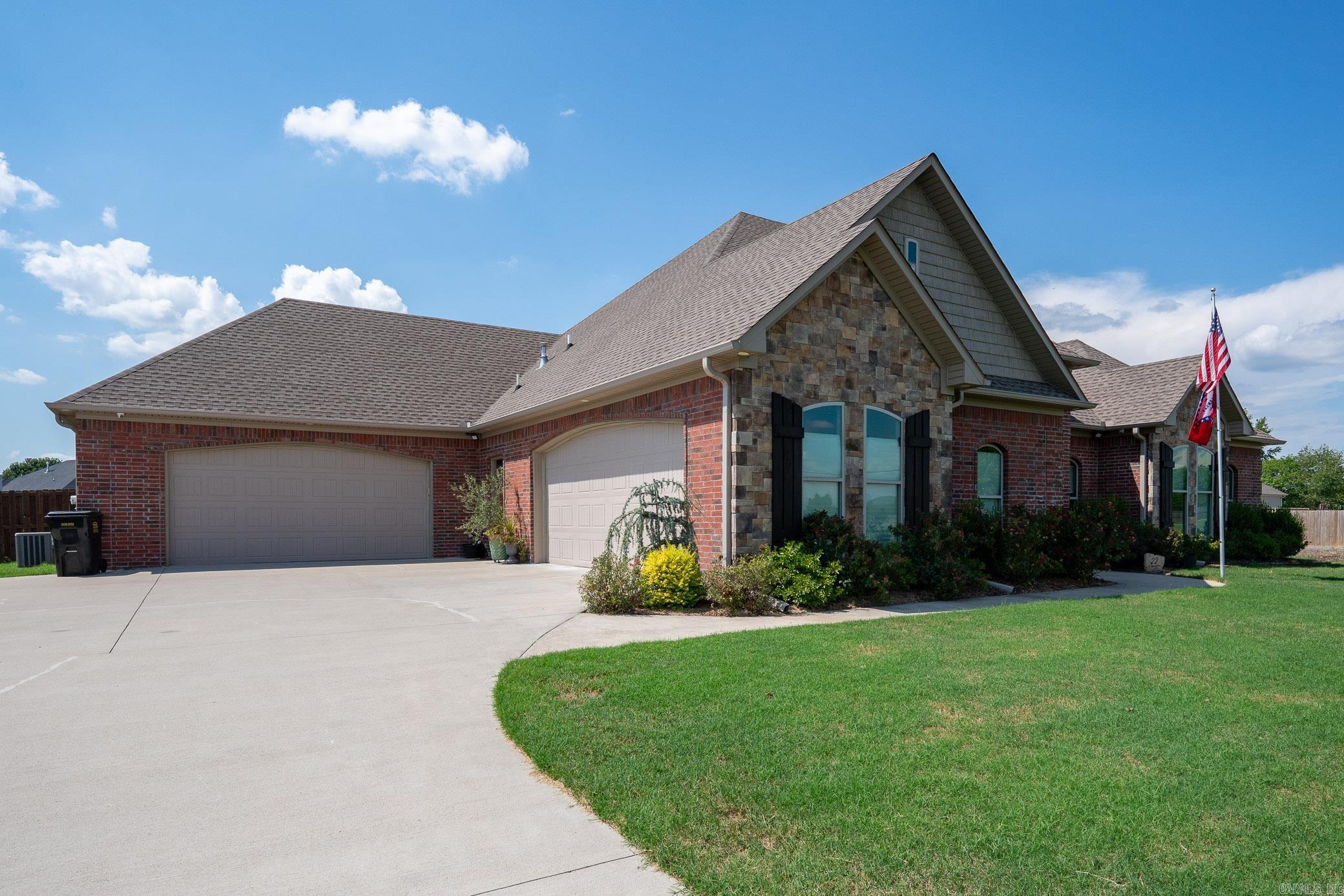 22 S Mt. Olive Rd. Vilonia, AR 72173