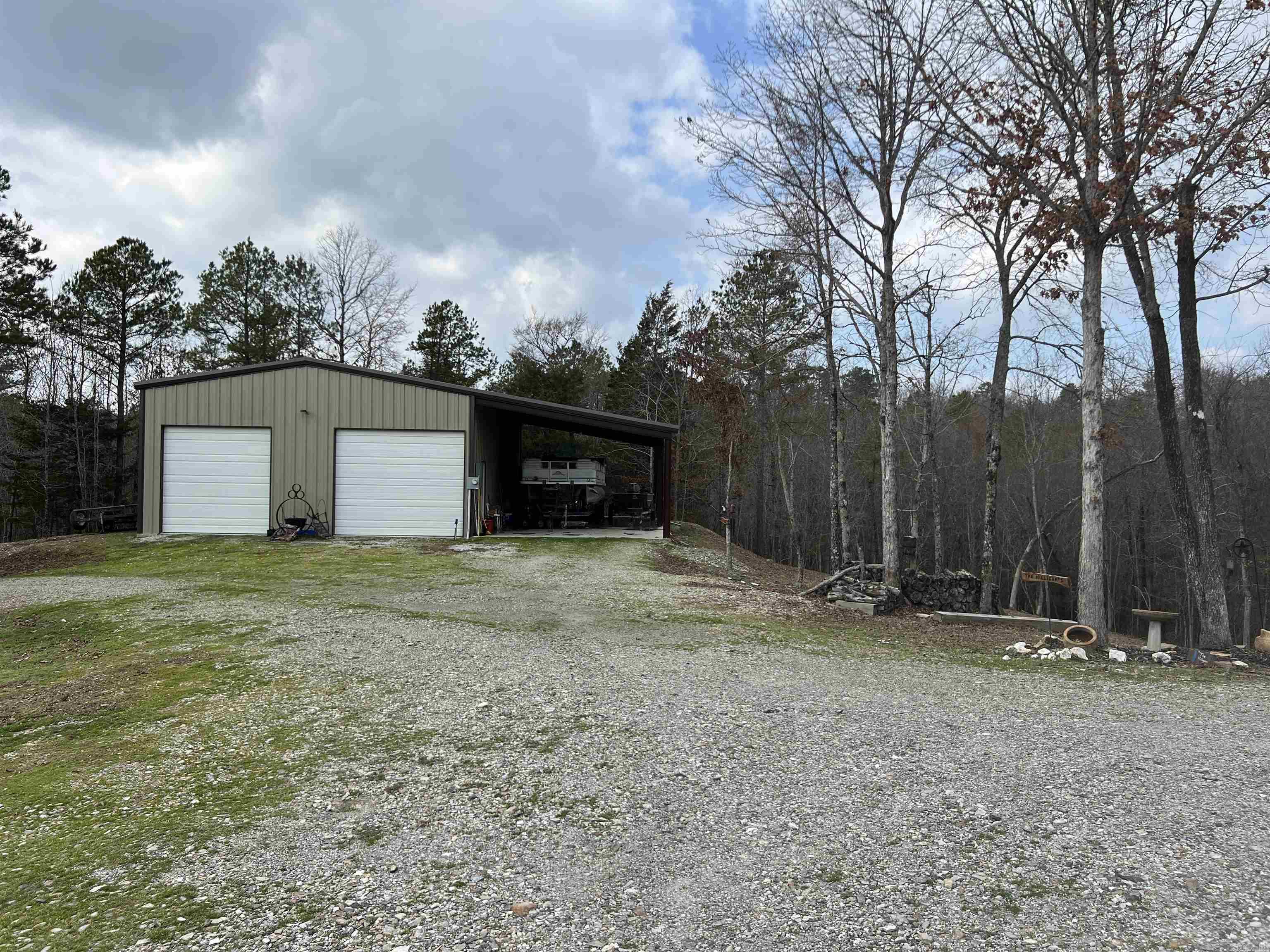 46 Hawkeye  Mount Ida, AR